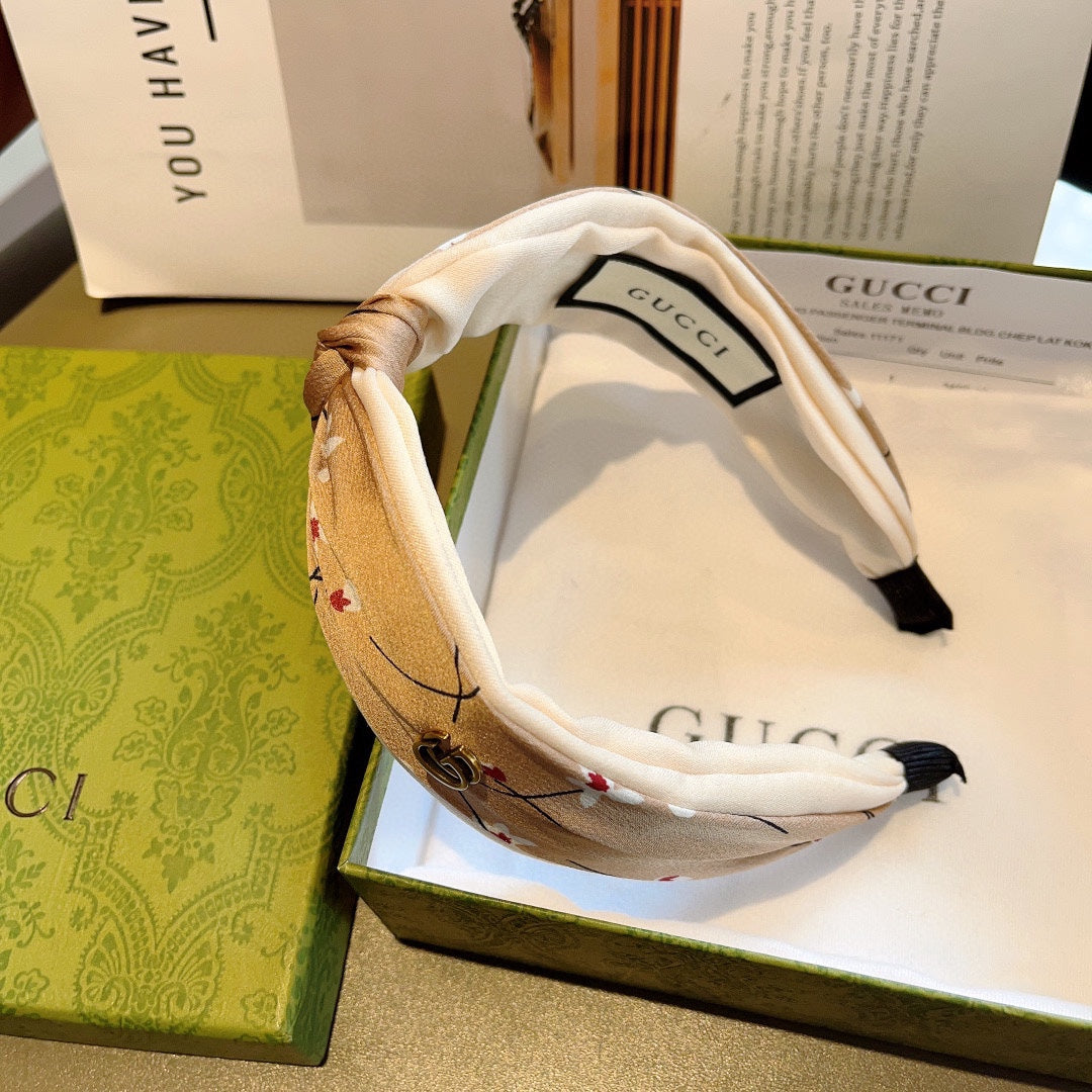 HAIRBAND WITH FLOWER PRINT IN DESERT BROWN SILK 398864
