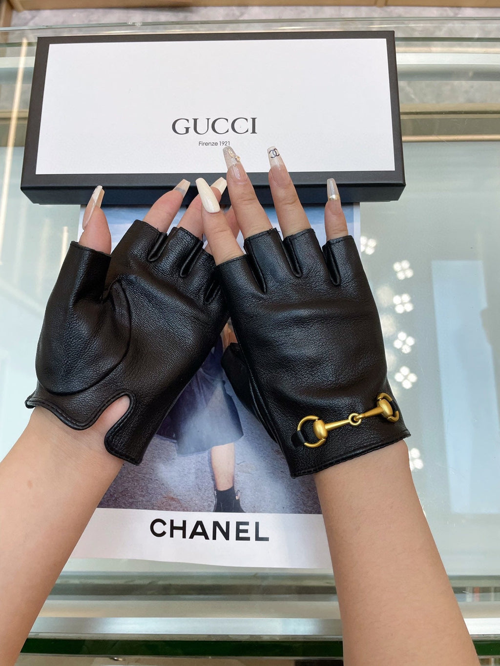 FINGERLESS GLOVES WITH HORSEBIT IN BLACK LAMBSKIN 463853