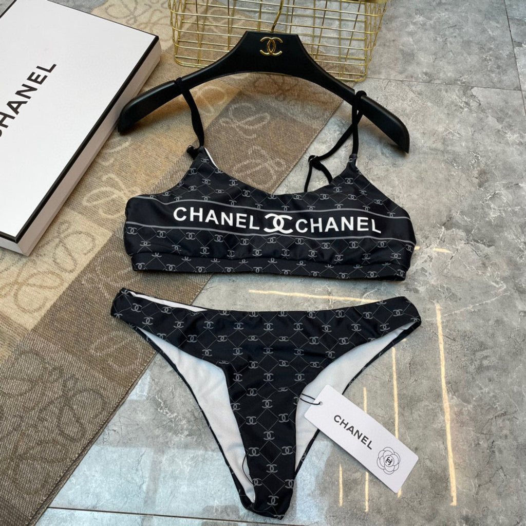 CC BIKINI SWIMSUIT SET IN BLACK AND WHITE LOGO PRINTED 581298