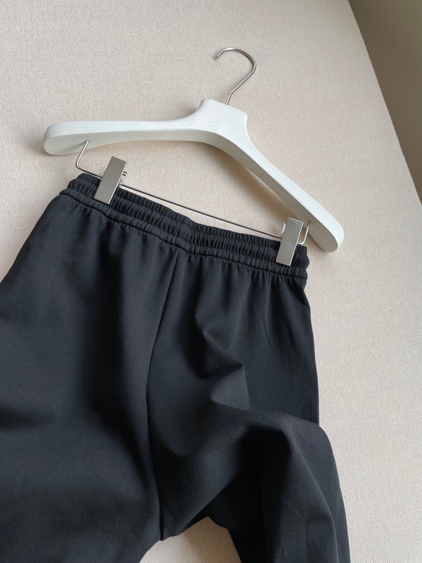CELINE 26S HIGH-WAIST WIDE-LEG PANTS 437