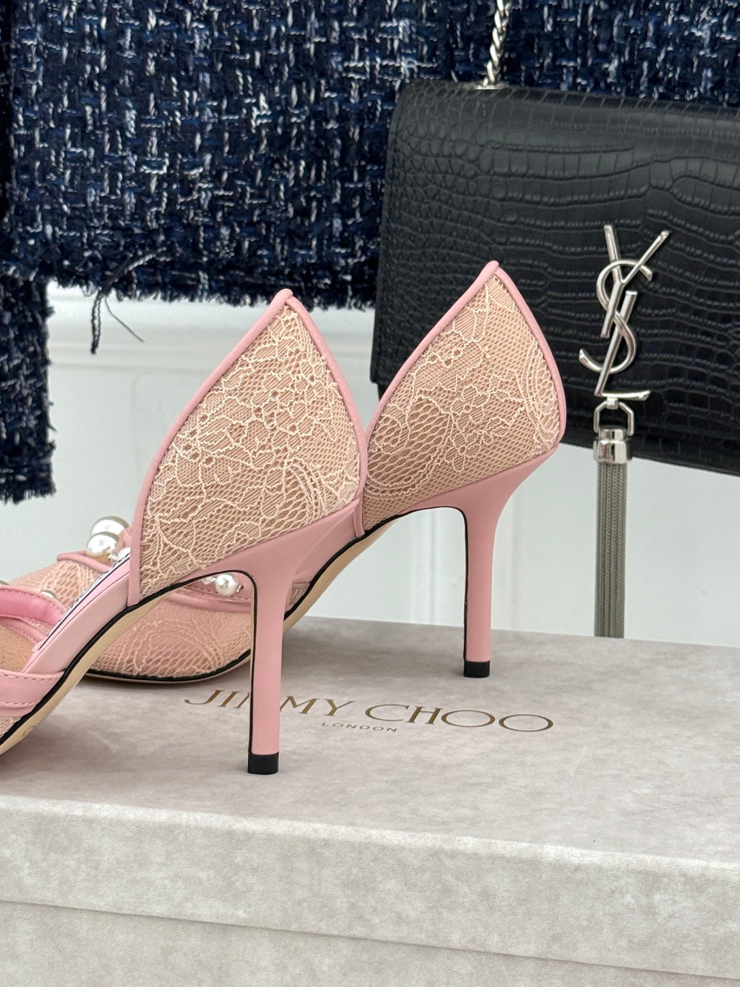 JIMMY CHOO 26S HIGH HEELS 85 MM IN LIGHT PINK LACE PEARL-EMBELLISHED