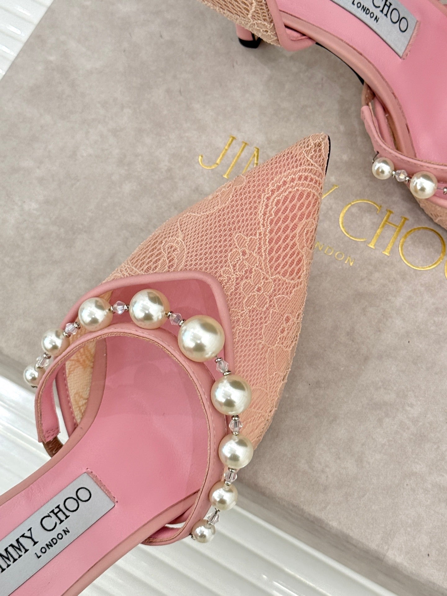 JIMMY CHOO 26S HIGH HEELS 65 MM IN LIGHT PINK LACE PEARL-EMBELLISHED