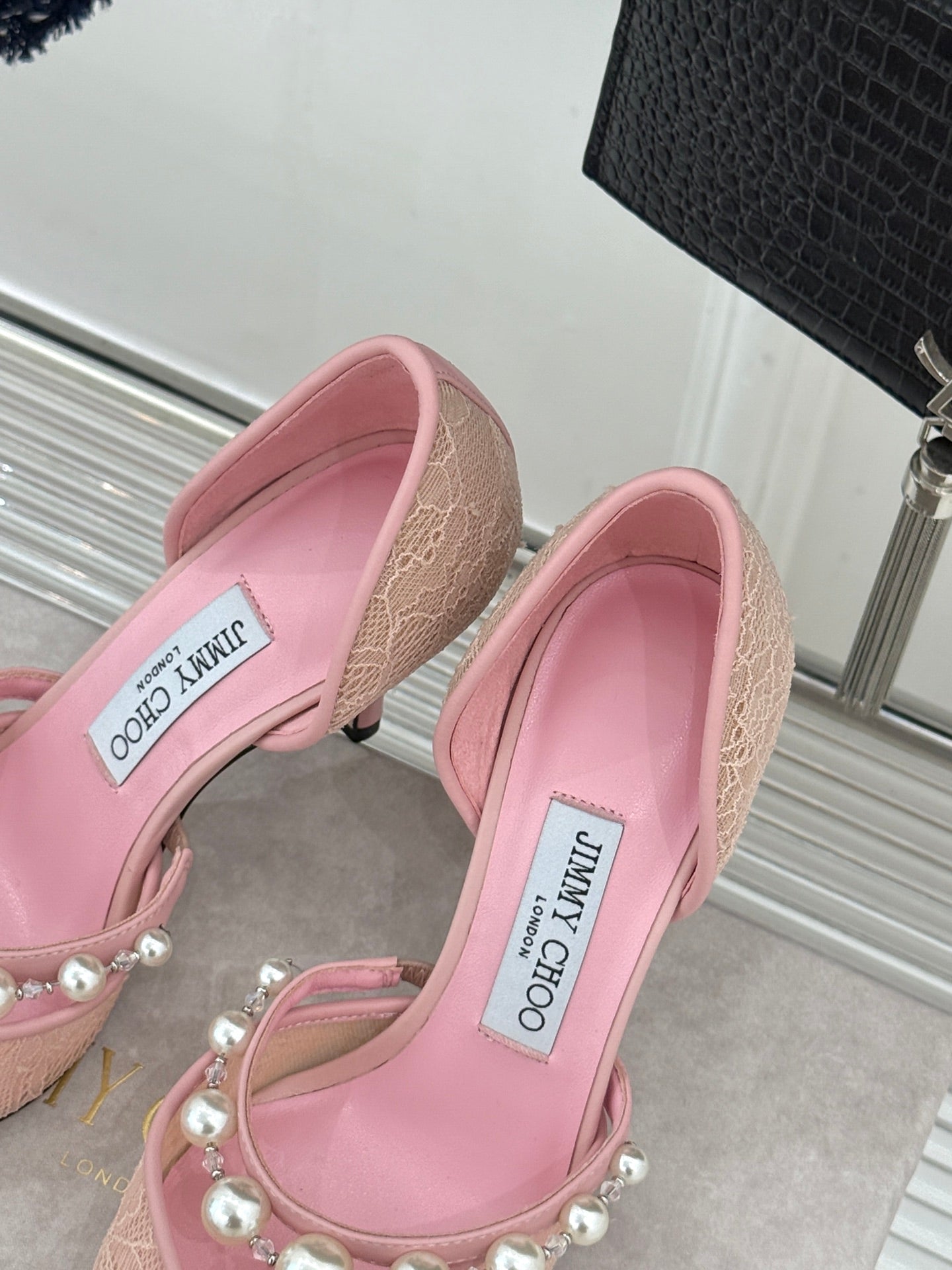 JIMMY CHOO 26S HIGH HEELS 65 MM IN LIGHT PINK LACE PEARL-EMBELLISHED