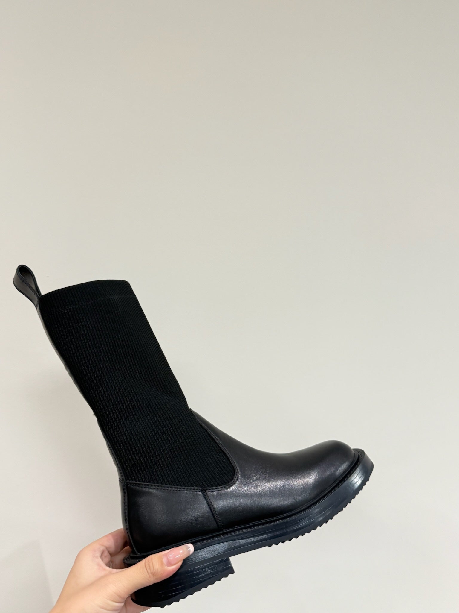 DETROIT SOCK BOOT IN BLACK CALFSKIN