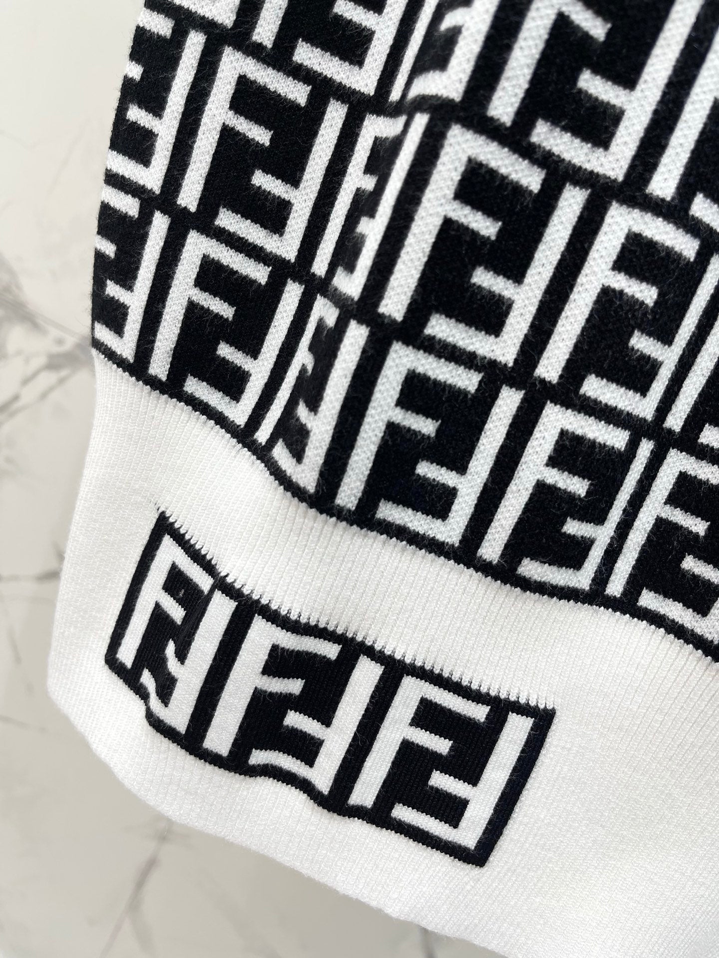 FENDI 26S KNIT TANK TOP 047