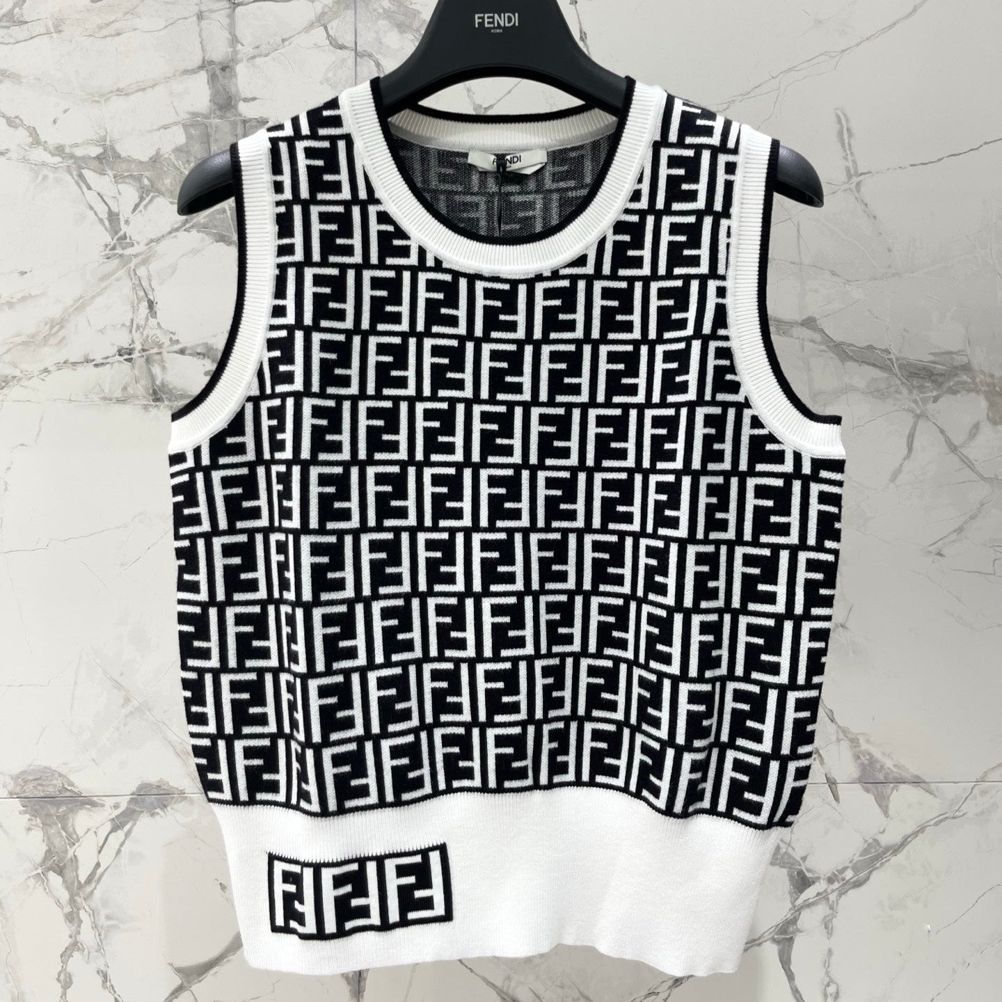 FENDI 26S KNIT TANK TOP 047