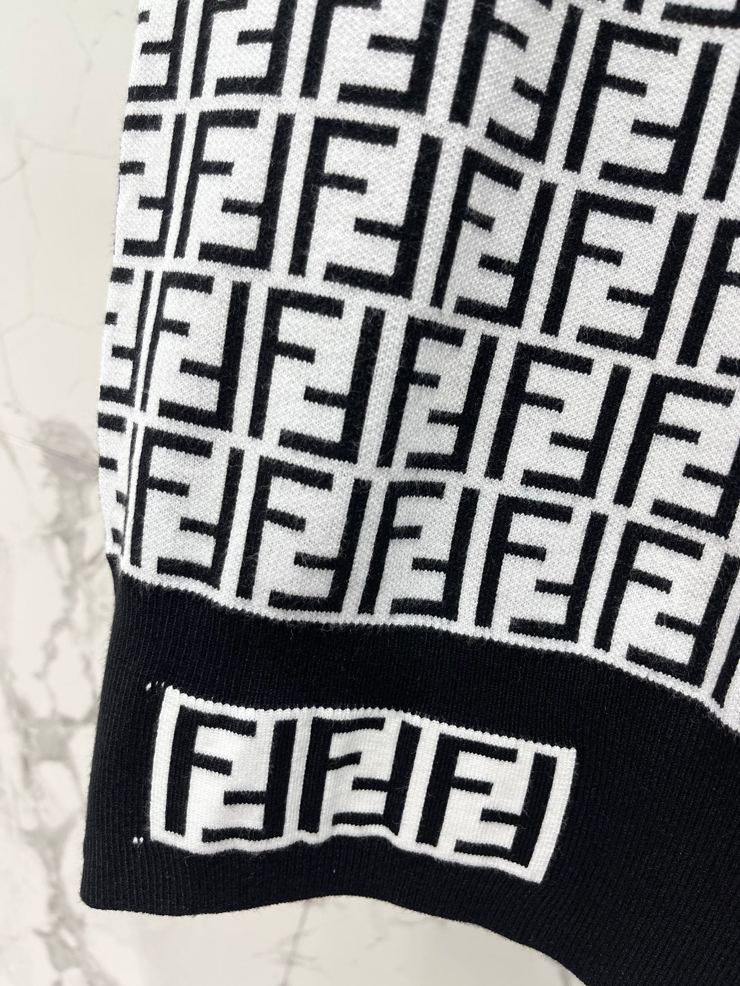 FENDI 26S KNIT TANK TOP 046