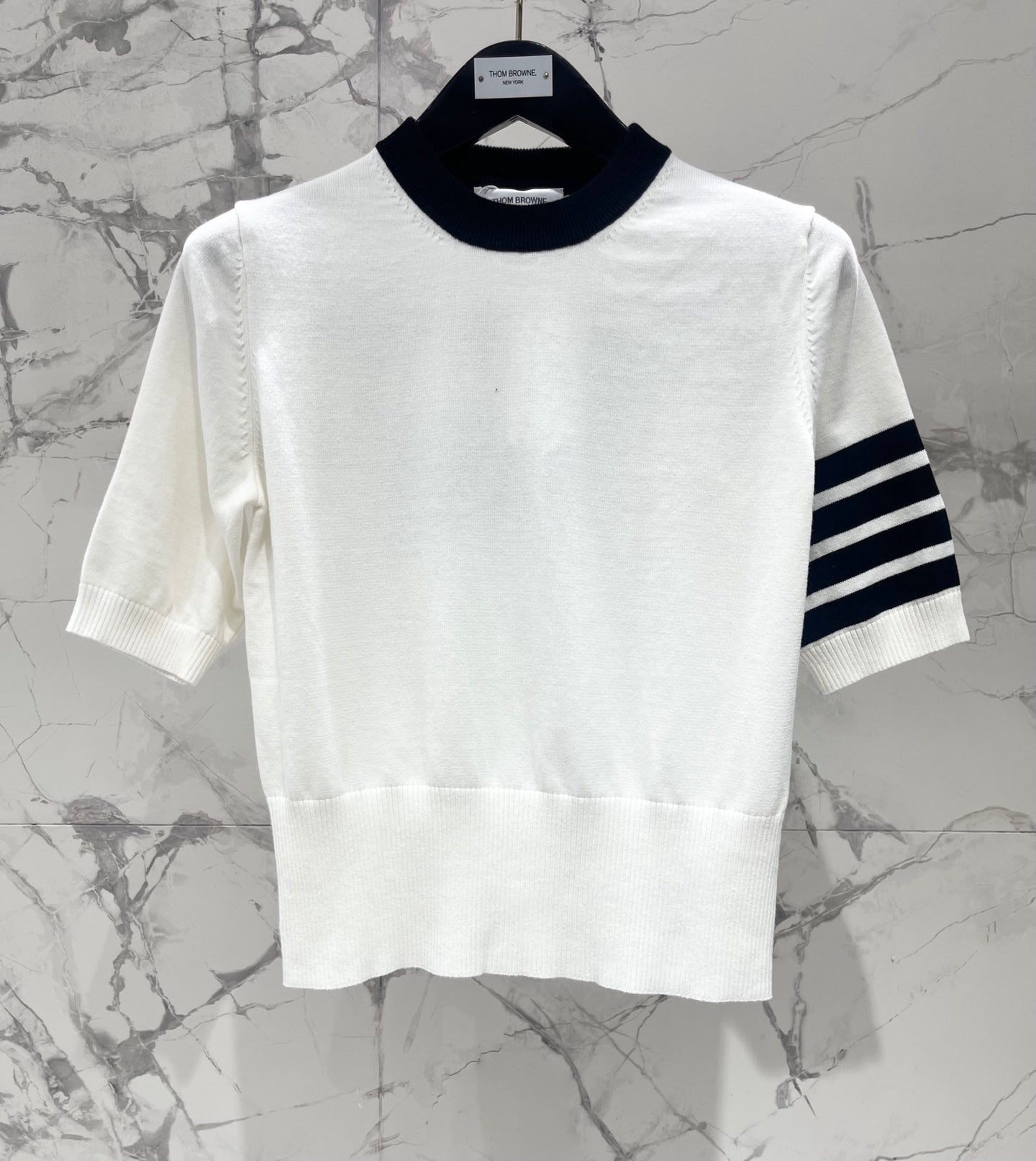 THOM 26S SHORT-SLEEVE KNIT TOP STYLE 225