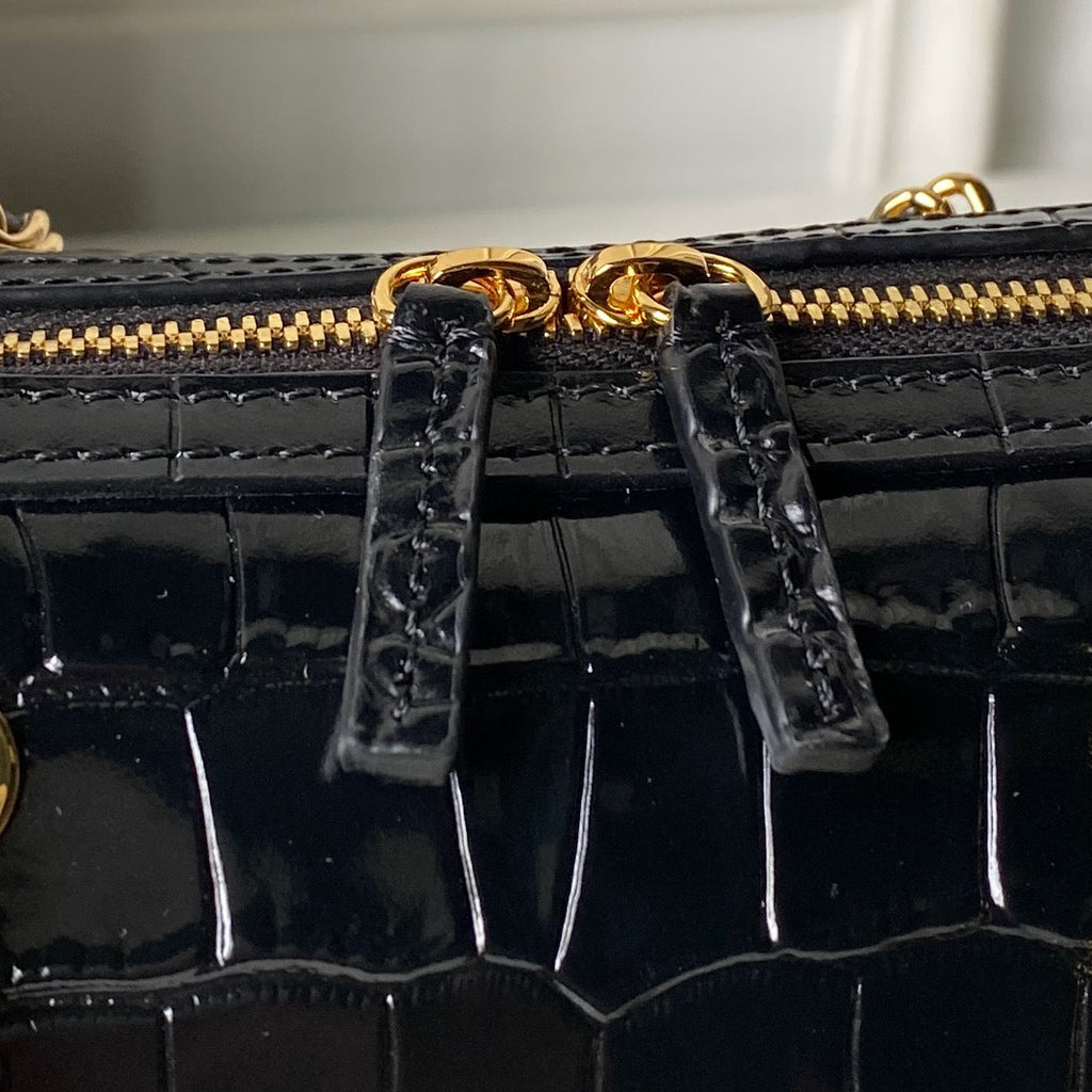 CHANEL 26S MINI TIMELESS CLASSIC BARREL BAG 19 IN BLACK CROCODILE-EMBOSSED PATENT CALFSKIN GOLD HARDWARE