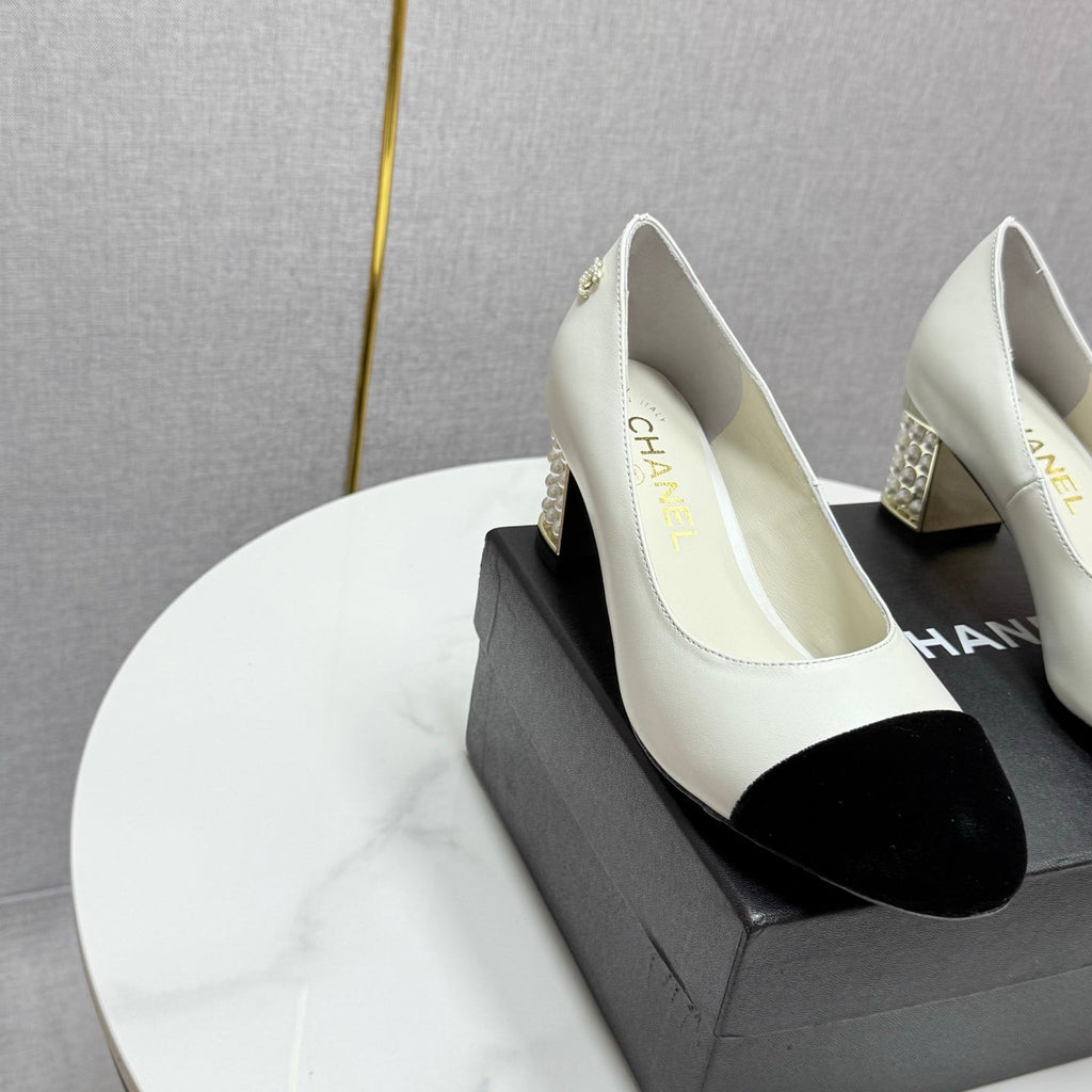 CC HIGH HEEL 25S IN BLACK LAMBSKIN AND SUEDE WITH PEARL HEEL STYLE 6