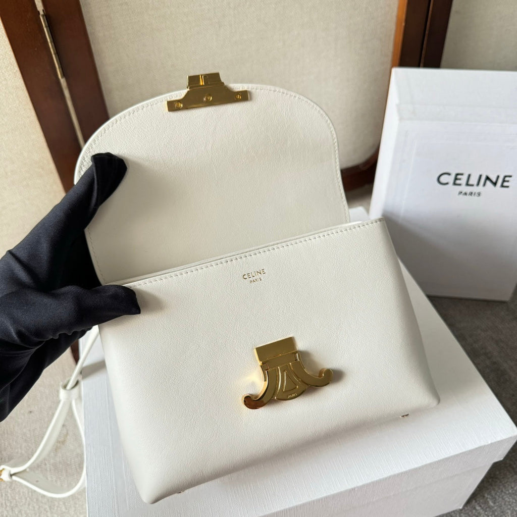 TEEN NINO BAG 20 IN WHITE SOFT CALFSKIN GOLD HARDWARE