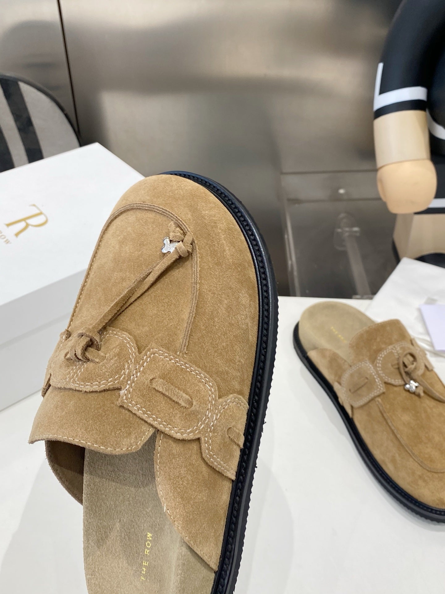 THE ROW 26S KNOT DETAIL MULE LOAFERS IN SAND BEIGE SUEDE