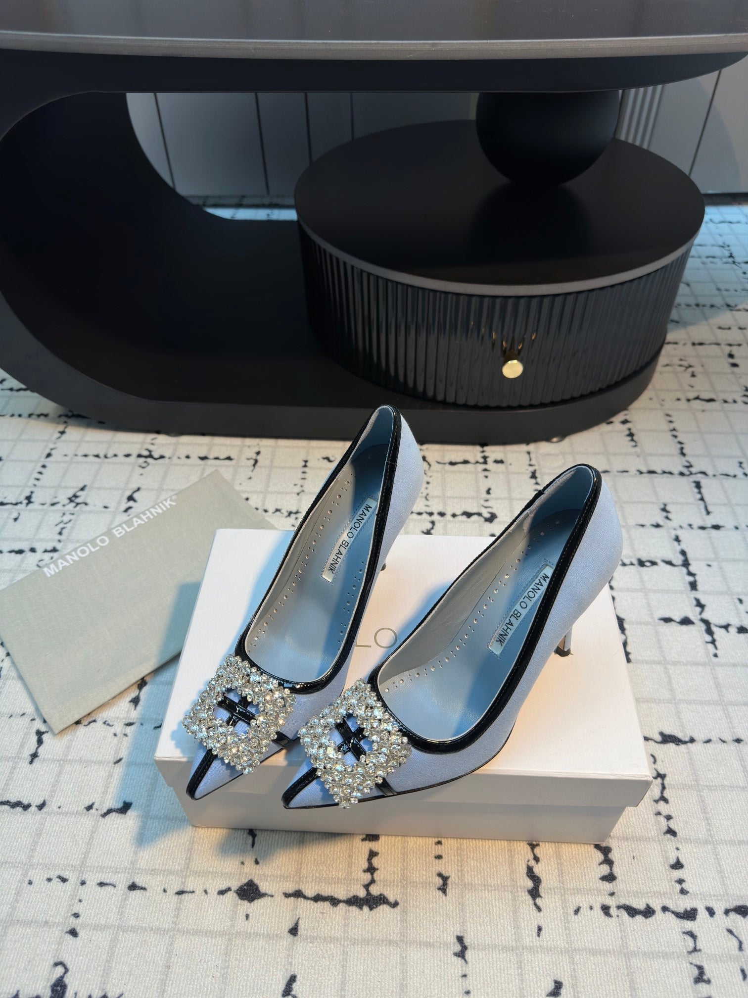 Hangisi 100 Ocean Blue Linen with Black Leather Jewel Buckle Pumps 161068