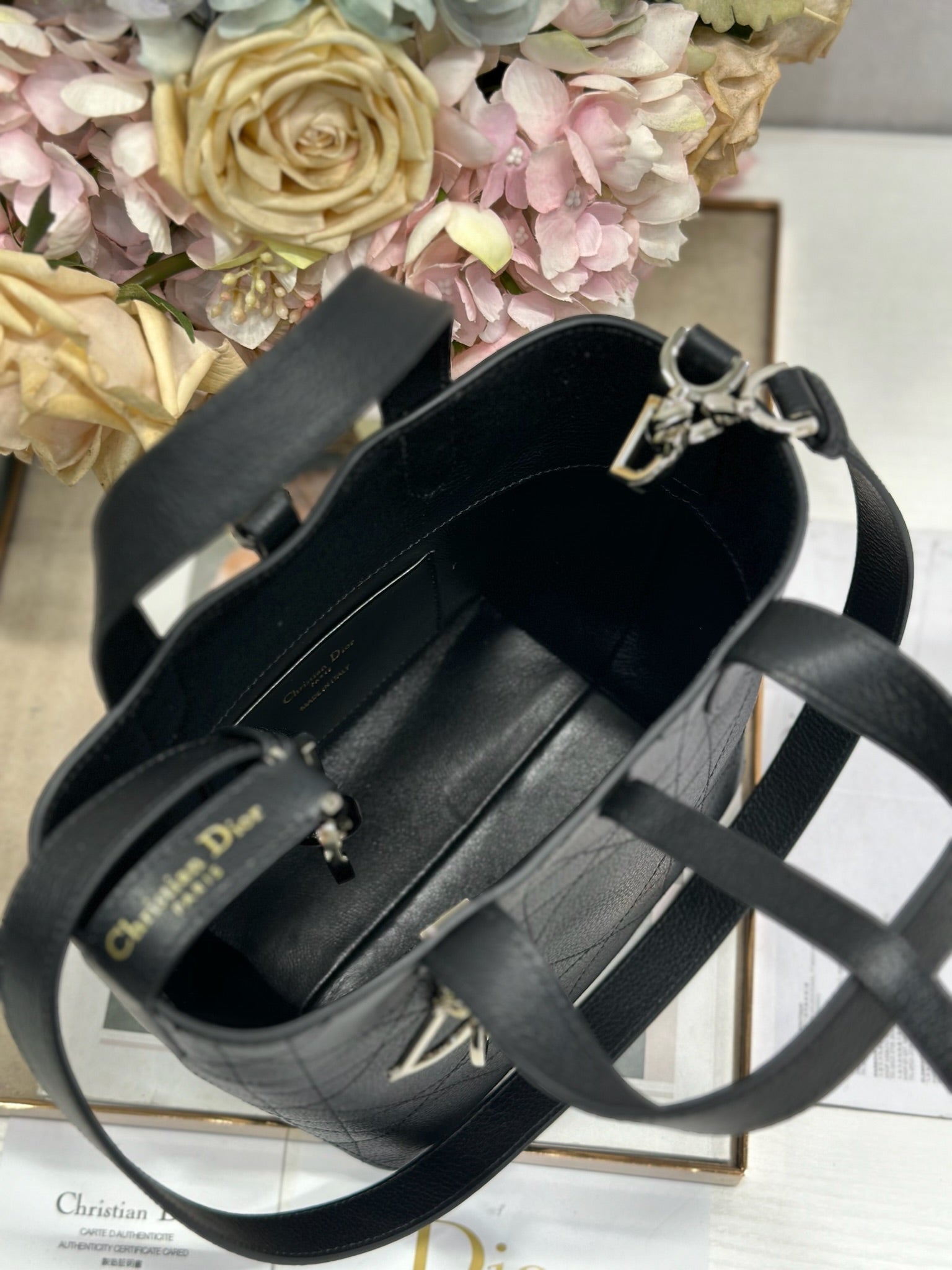 DIOR 26S TOUJOURS BAG 18 IN BLACK GRAINED CALFSKIN