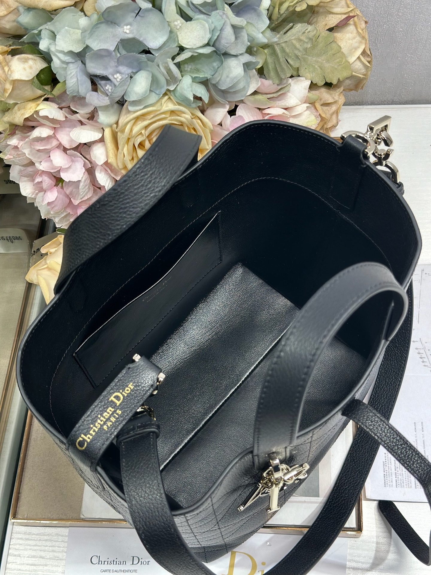 DIOR 26S TOUJOURS BAG 23 IN BLACK GRAINED CALFSKIN