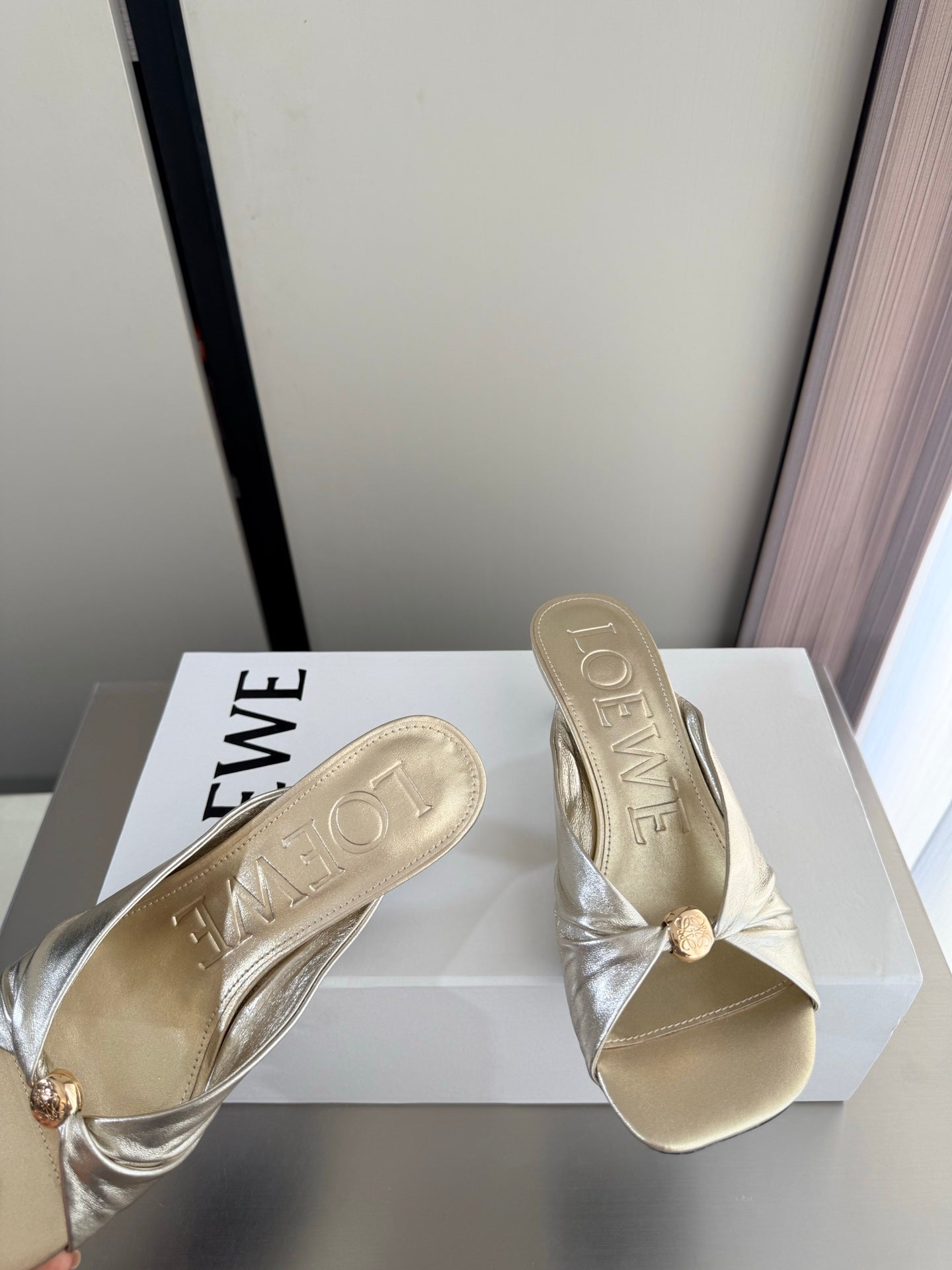 LOEWE 26S HEELED SANDALS 45MM IN GOLD CALFSKIN