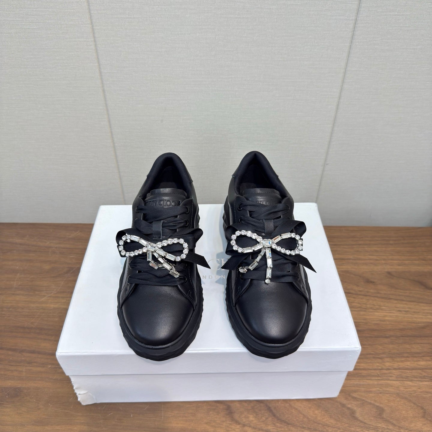 JIMMY CHOO 26S SNEAKERS 55 MM IN BLACK CALFSKIN WITH CRYSTAL BOW