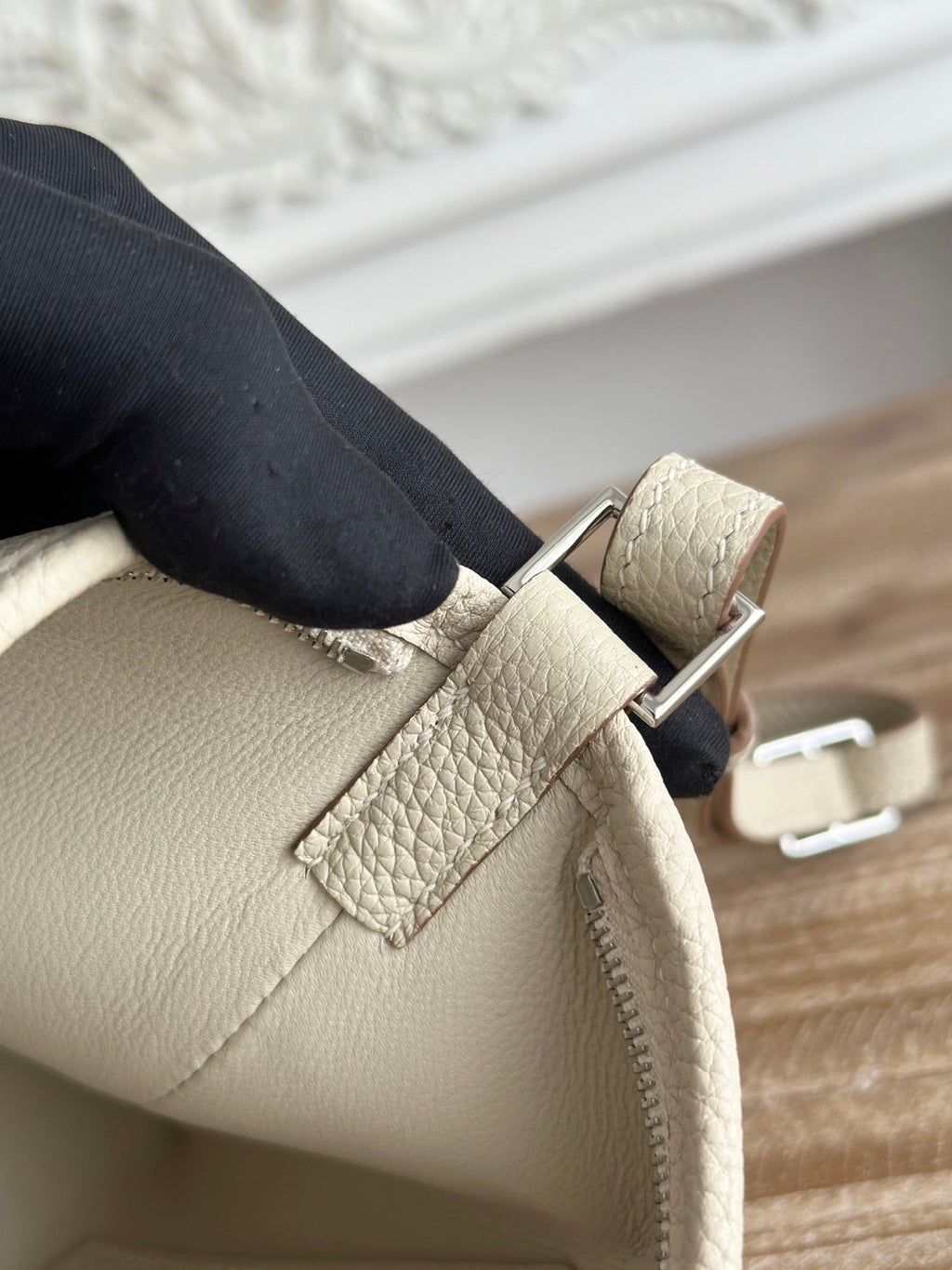 HM 25S BERLINGOT 24 CM IN CREAM WHITE LAMBSKIN