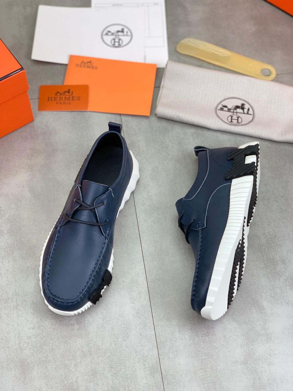 HM INCREASE SNEAKER NAVY CALFSKIN