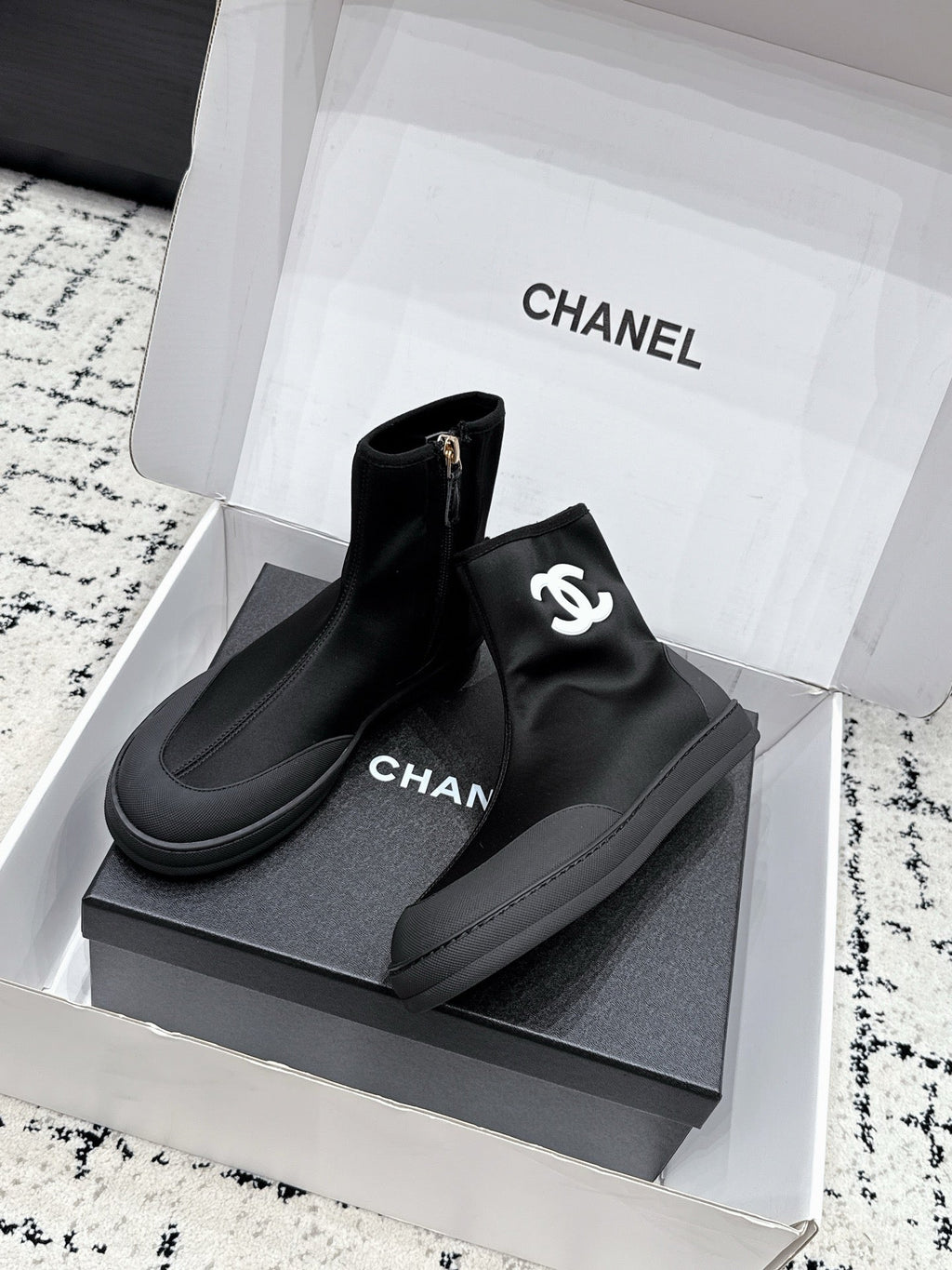 CHANEL 26S ZIPPER BOOTS IN BLACK FABRIC AND LAMBSKIN