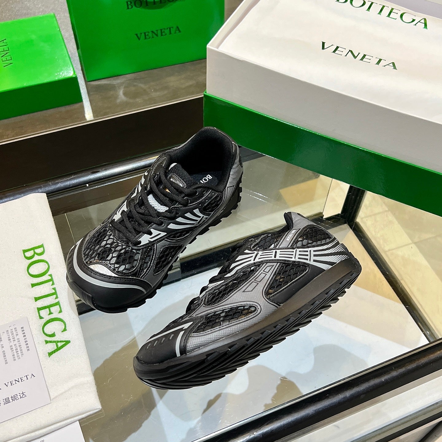 BOTTEGA VENETA 26S ORBIT SNEAKERS IN BLACK TECHNICAL MESH