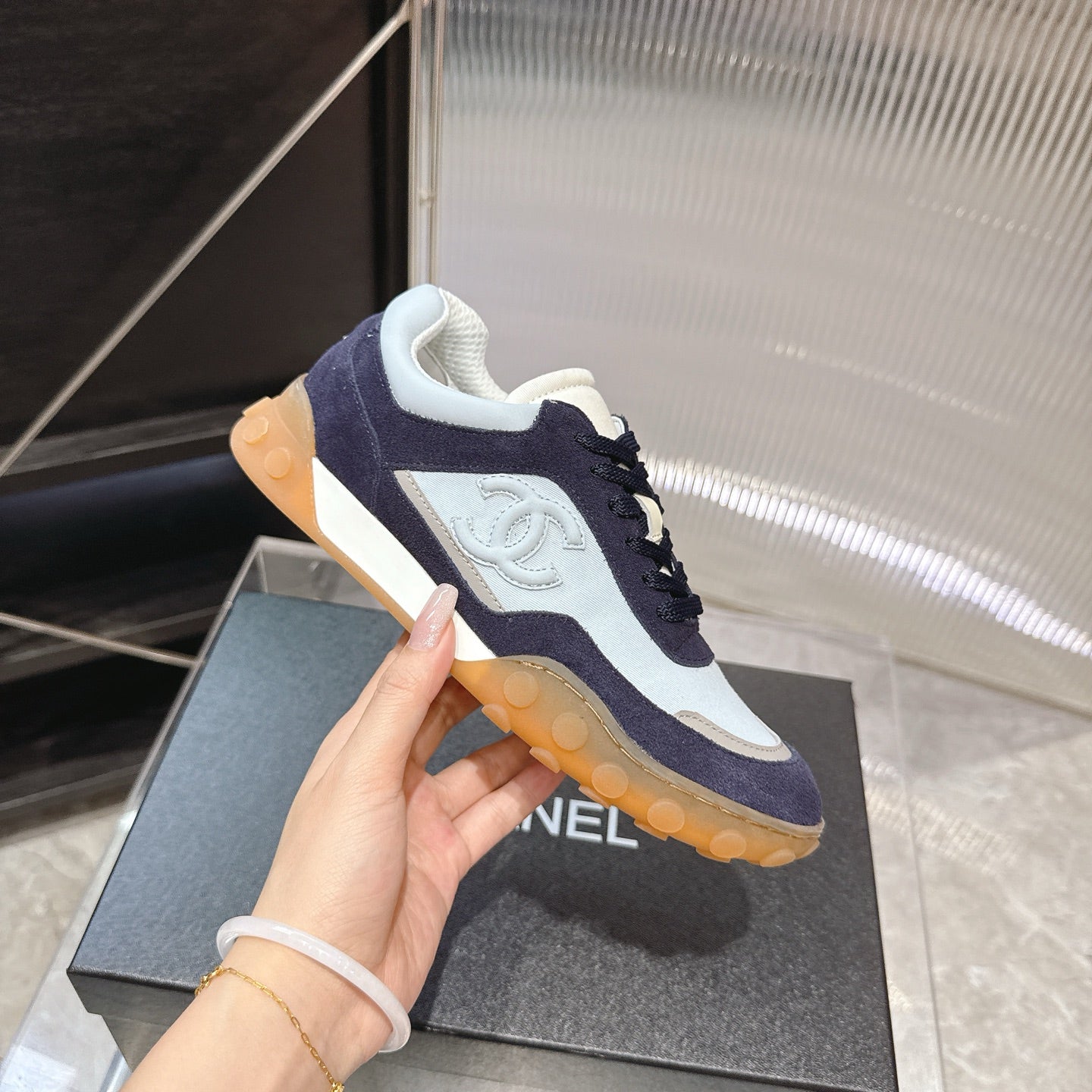 CHANEL 26S LOW TOP SNEAKERS IN NAVY BLUE SUEDE AND WHITE FABRIC WITH RUBBER SOLE
