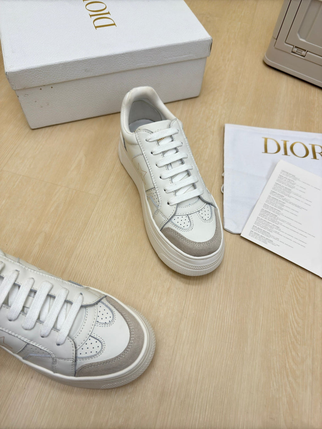 STAR PLATFORM SNEAKER IN WHITE CALFSKIN AND SUEDE