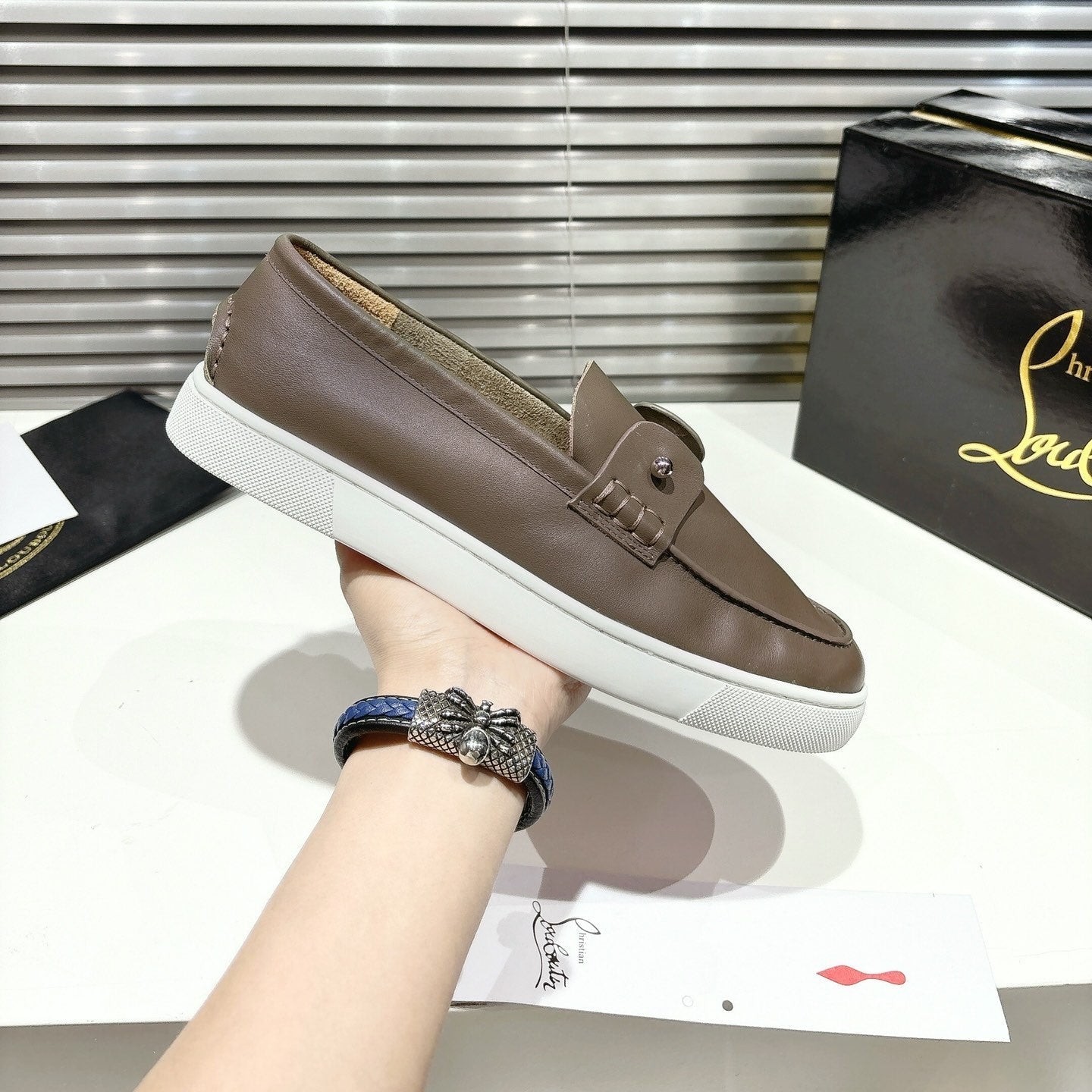 CHAMBELIBOAT REVERSED NUBUCK BOAT SHOES IN CHOCOLATE BROWN SHINY CALFSKIN