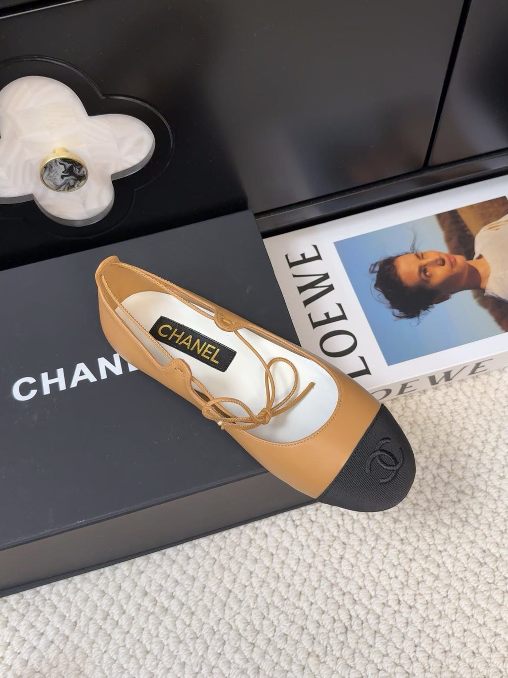 FLAT MARY JANE PUMPS IN DIJON YELLOW LAMBSKIN MIX BLACK FABRIC