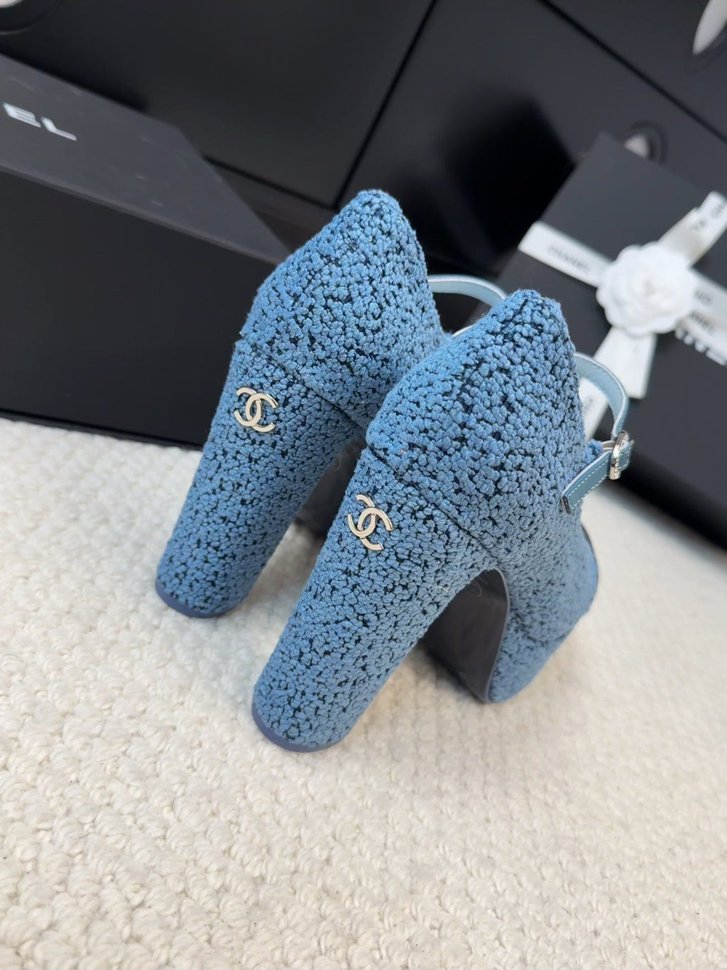 FLATFORM SANDAL IN AEGEAN BLUE TWEED AND BLACK FABRIC
