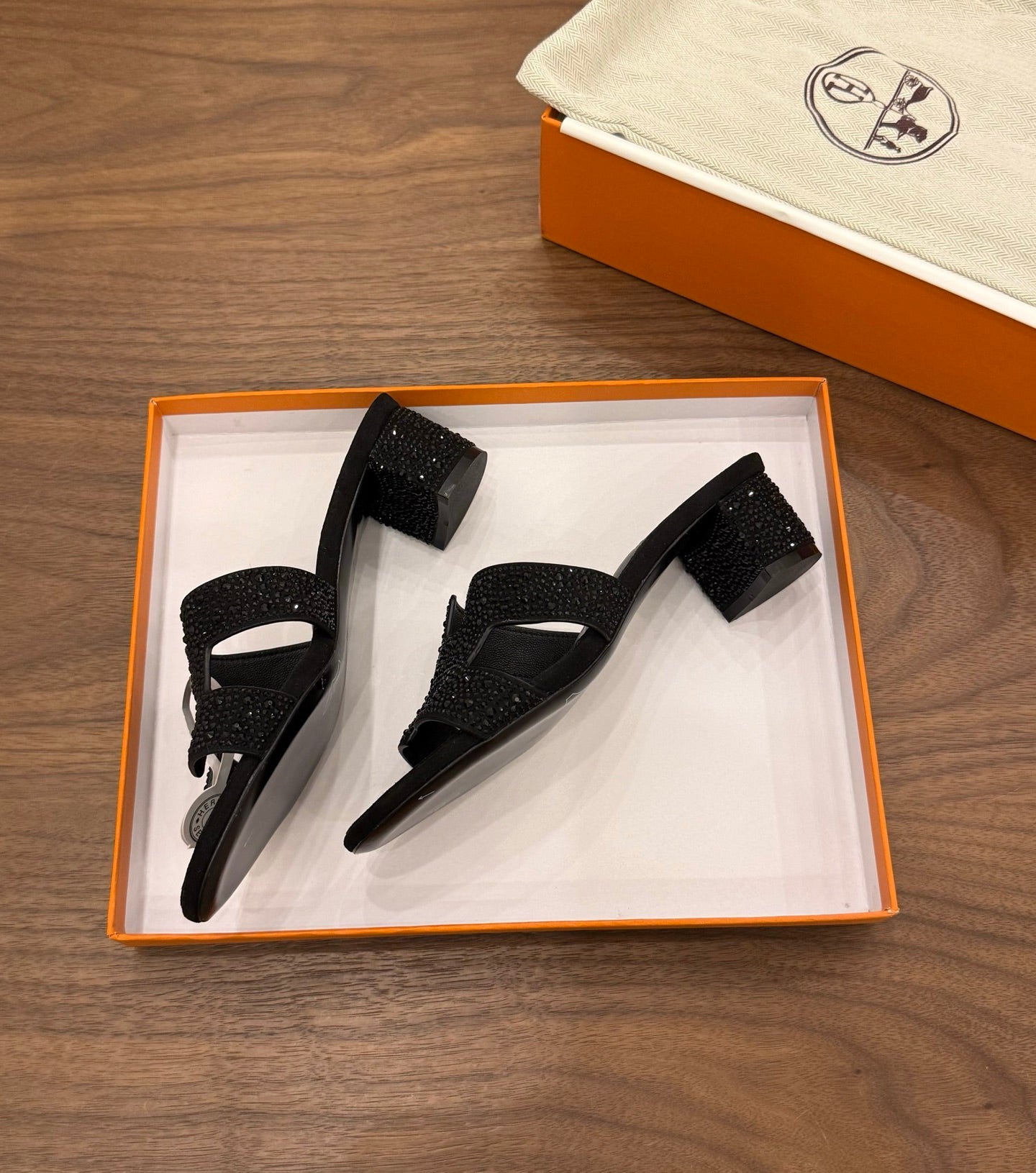 HM 26S OASIS SANDAL IN BLACK SUEDE WITH CRYSTALS