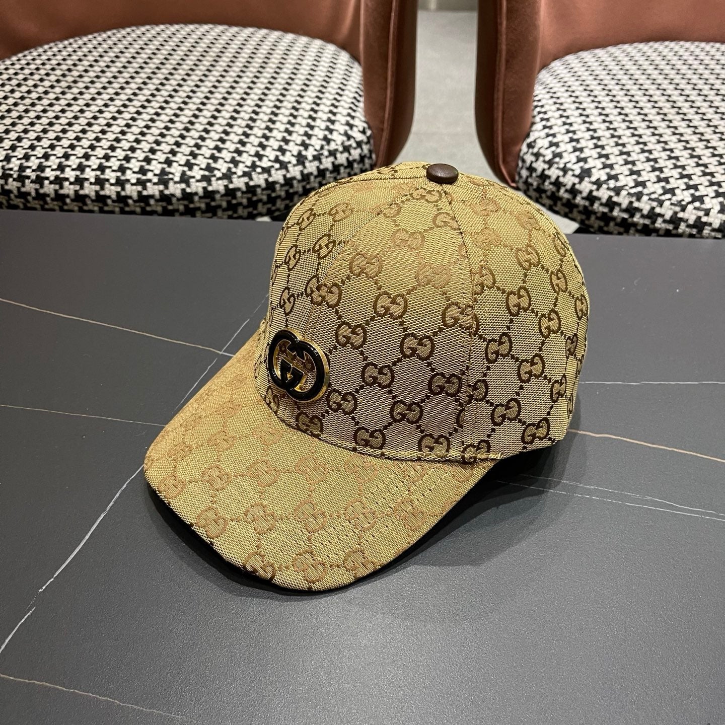 GUCCI 26S BASEBALL CAP STYLE 226
