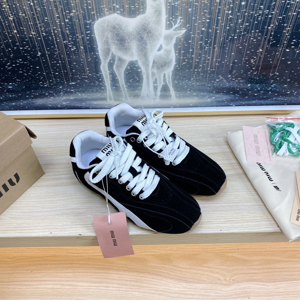 NB Black Sneakers Cowhide