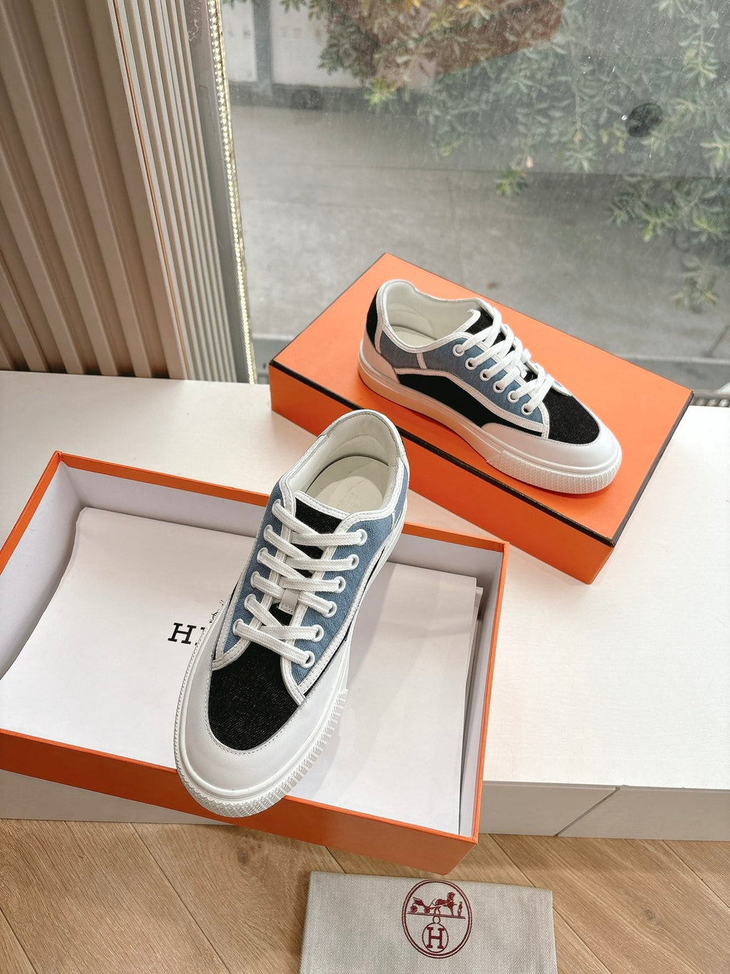 GET SNEAKER IN BLACK MIX LIGHT BLUE CANVAS AND CALFSKIN