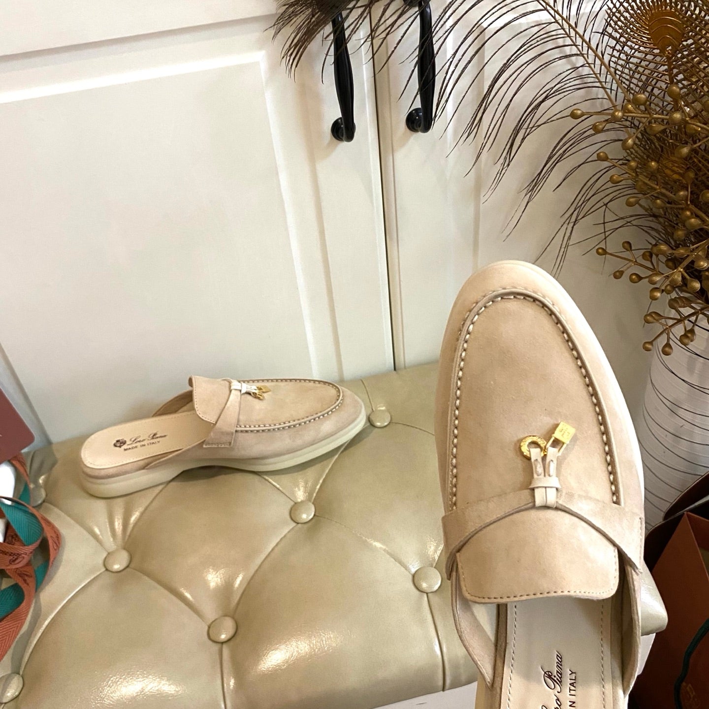 LP 26S LOCK CHARM MULES IN LIGHT BROWN SUEDE GOLD HARDWARE