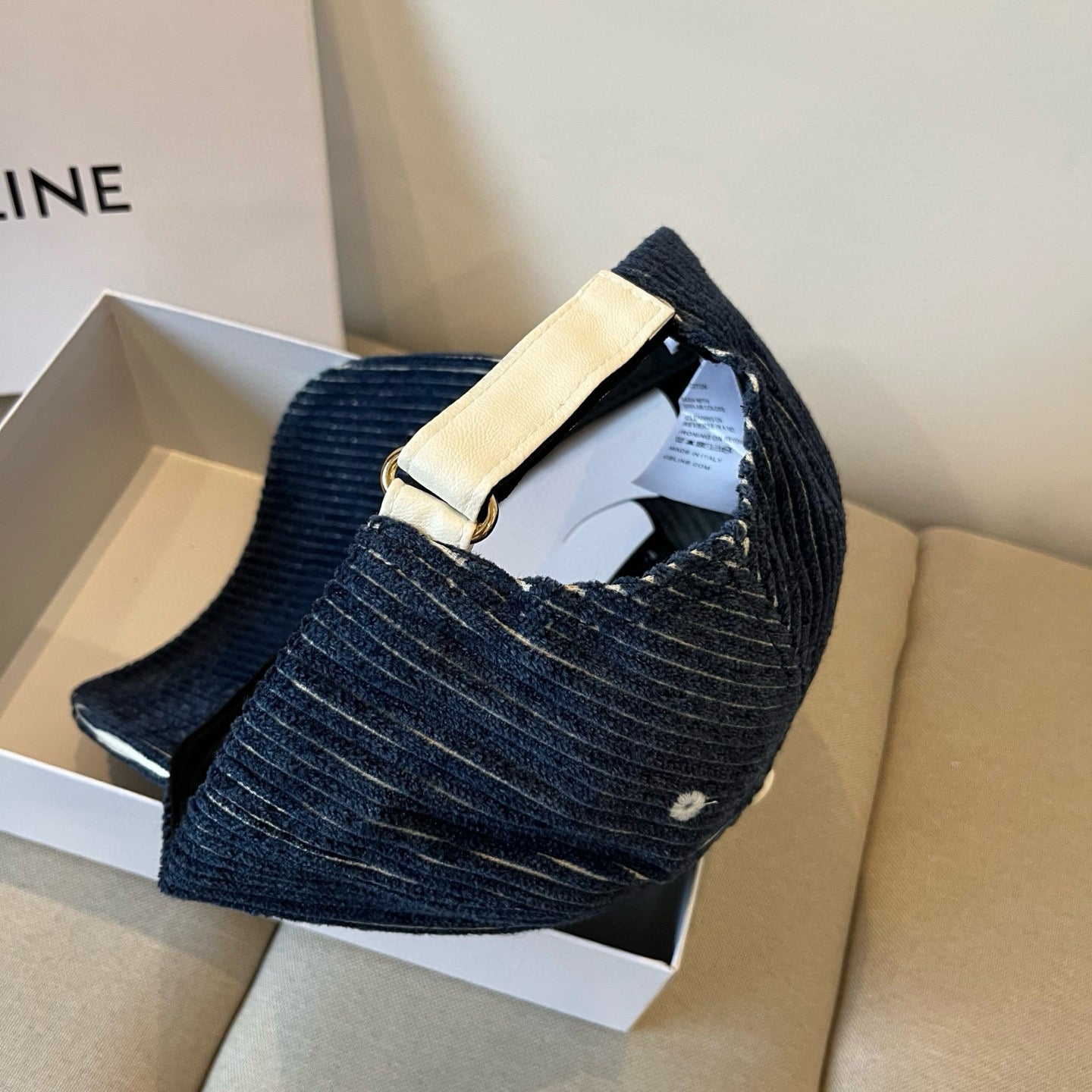 BASEBALL CAP MODEL 650191 IN NAVY BLUE CORDUROY
