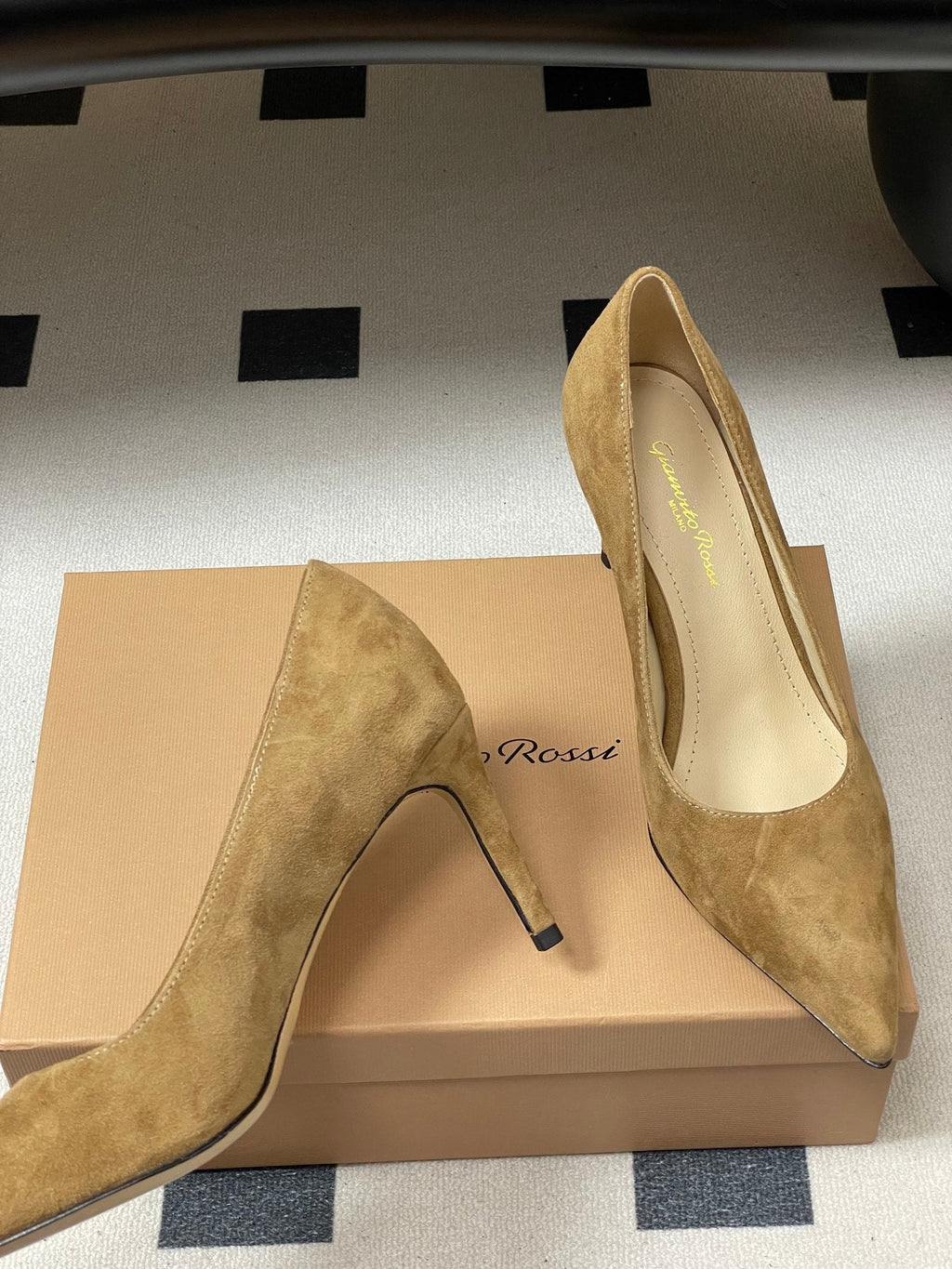 GIANVITO ROSSI 26S HIGH HEELS 85 MM IN LIGHT BROWN SUEDE