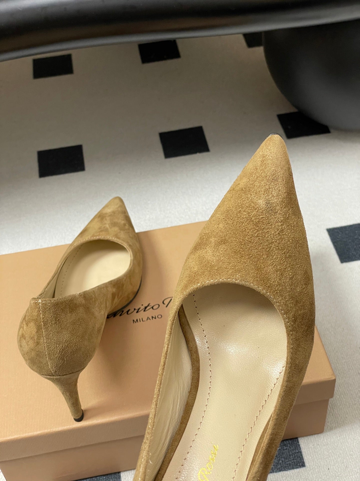 GIANVITO ROSSI 26S HIGH HEELS 85 MM IN LIGHT BROWN SUEDE
