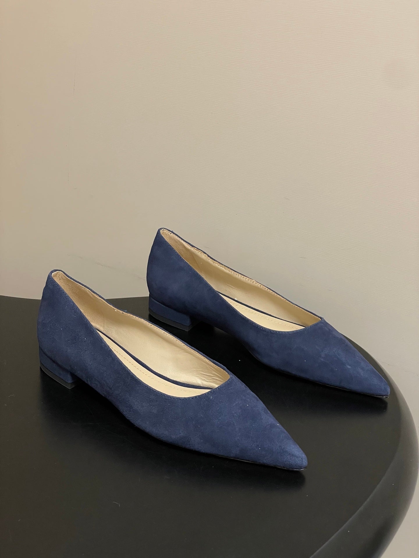 GIANVITO ROSSI 26S FLATS IN NAVY BLUE SUEDE