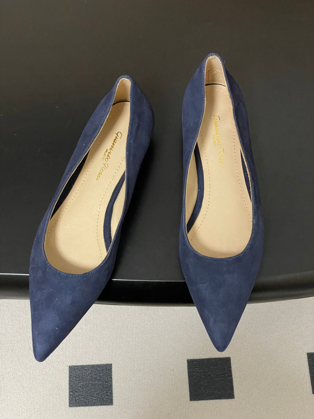 GIANVITO ROSSI 26S FLATS IN NAVY BLUE SUEDE