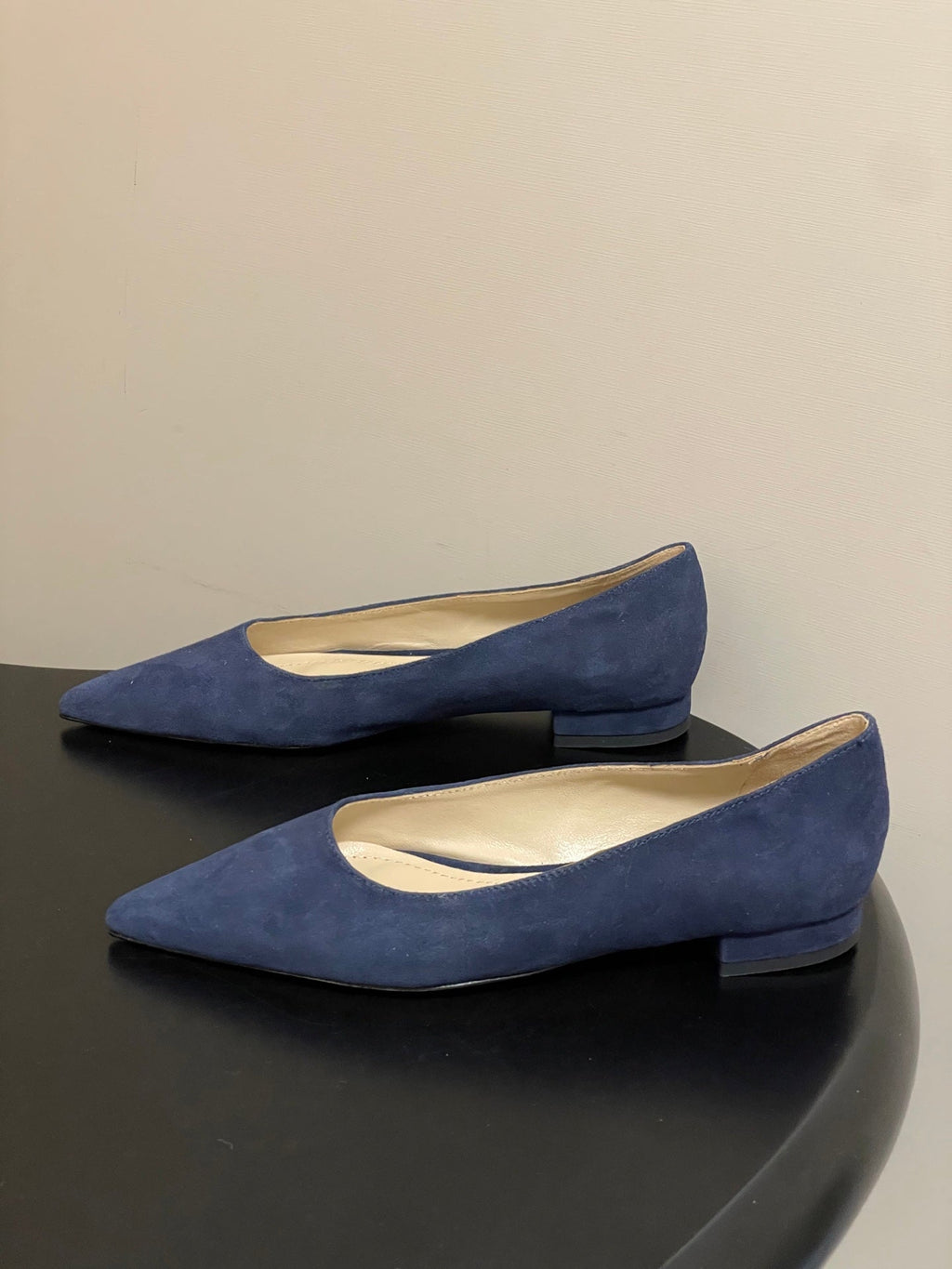 GIANVITO ROSSI 26S FLATS IN NAVY BLUE SUEDE