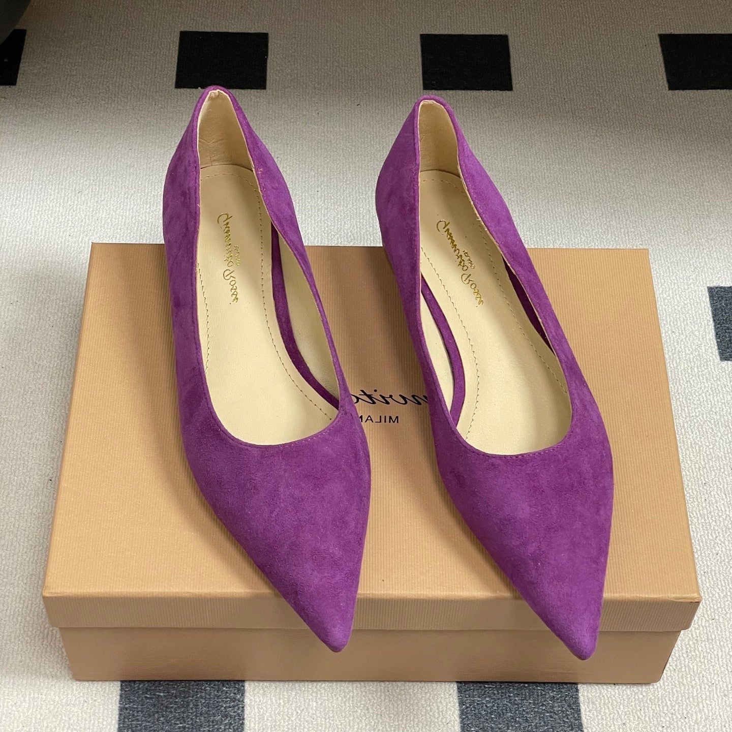 GIANVITO ROSSI 26S FLATS IN PURPLE SUEDE
