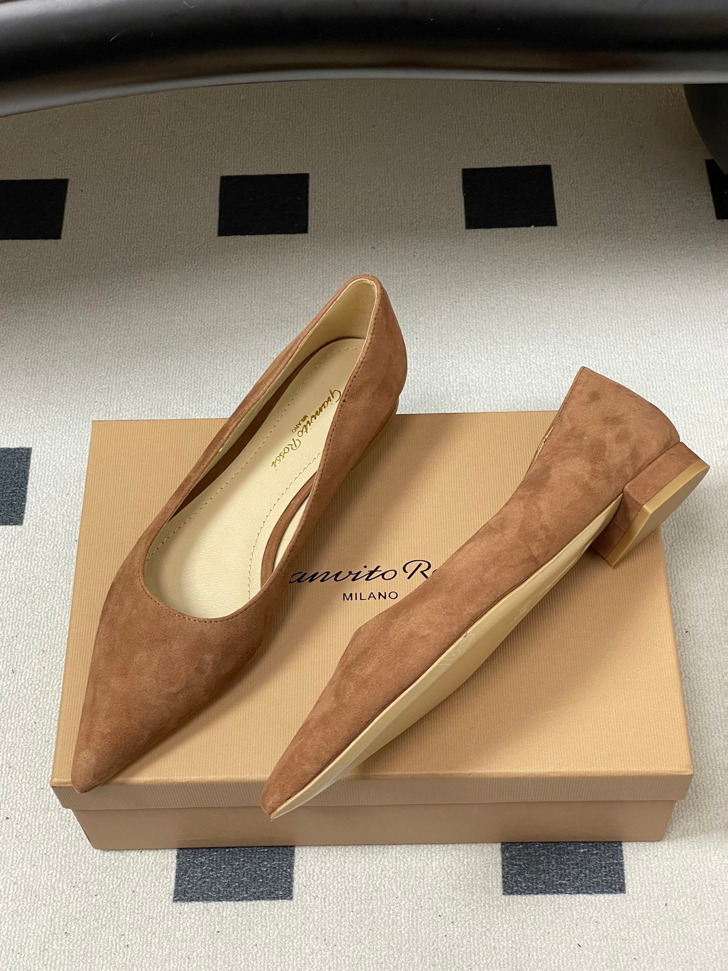 GIANVITO ROSSI 26S FLATS IN BROWN SUEDE