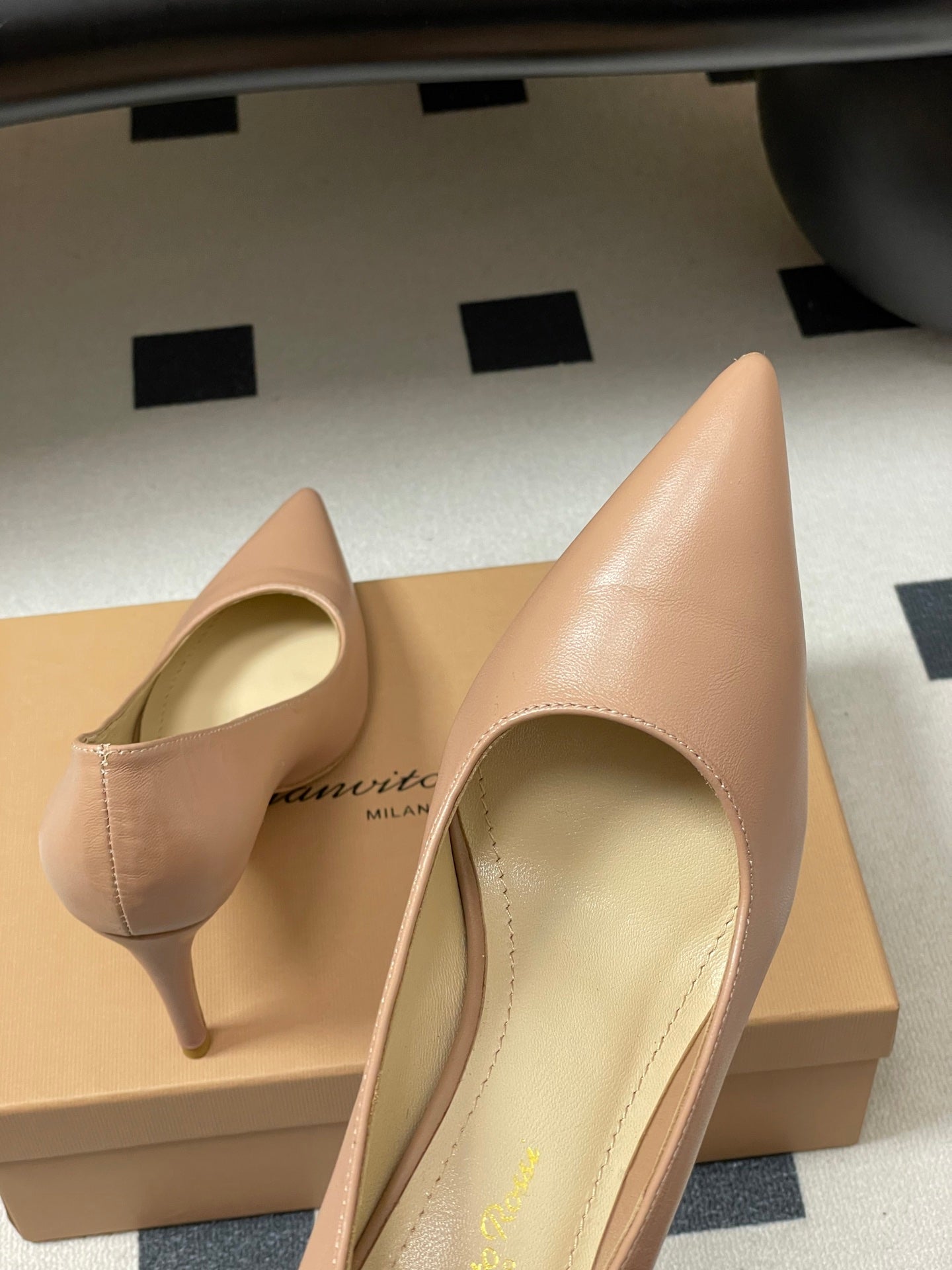 GIANVITO ROSSI 26S HIGH HEELS 85 MM IN NUDE CALFSKIN