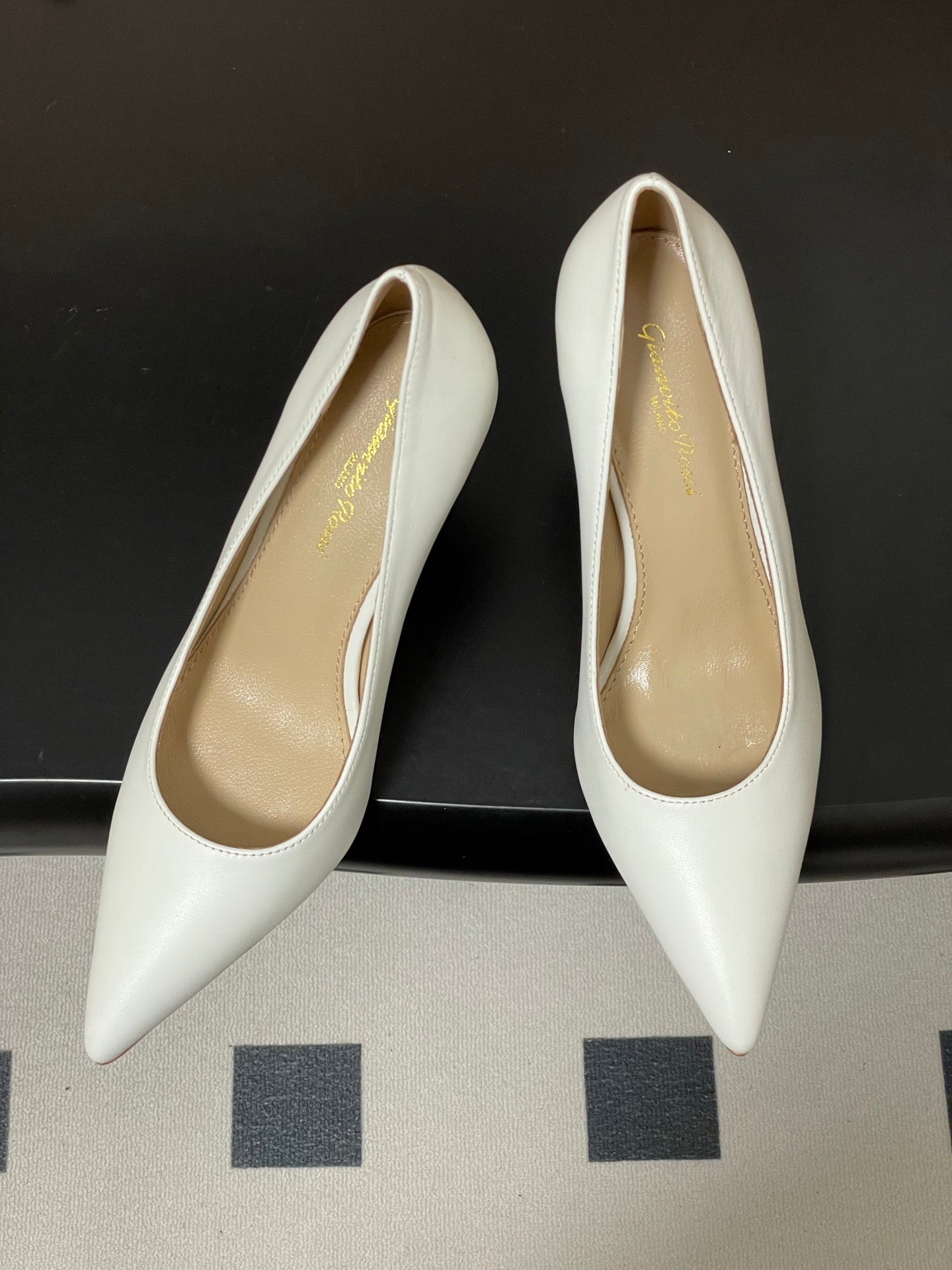 GIANVITO ROSSI 26S HIGH HEELS 85 MM IN WHITE CALFSKIN