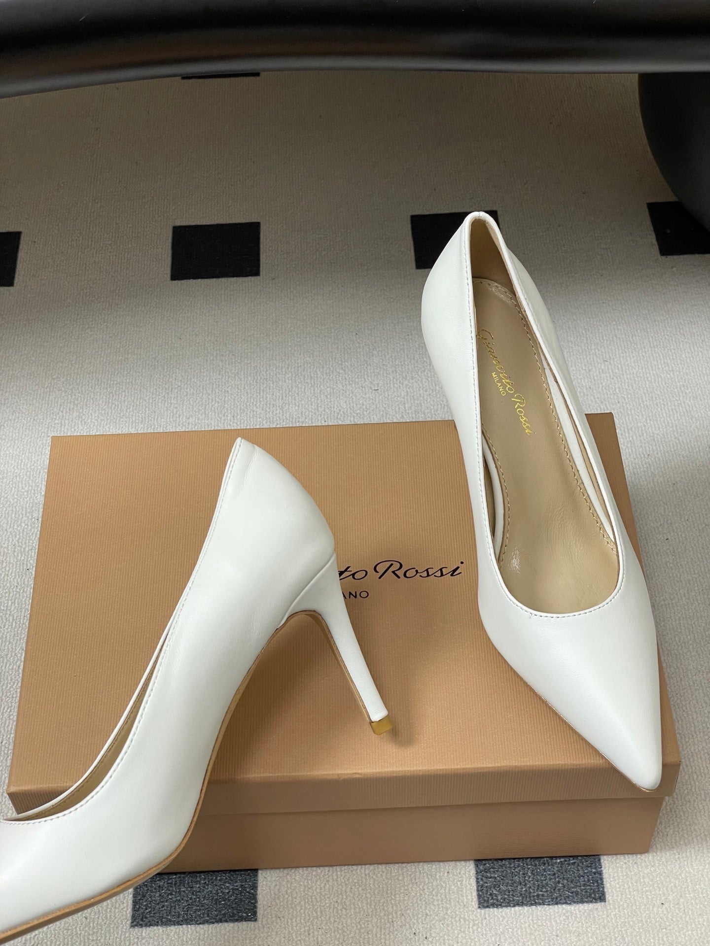 GIANVITO ROSSI 26S HIGH HEELS 85 MM IN WHITE CALFSKIN
