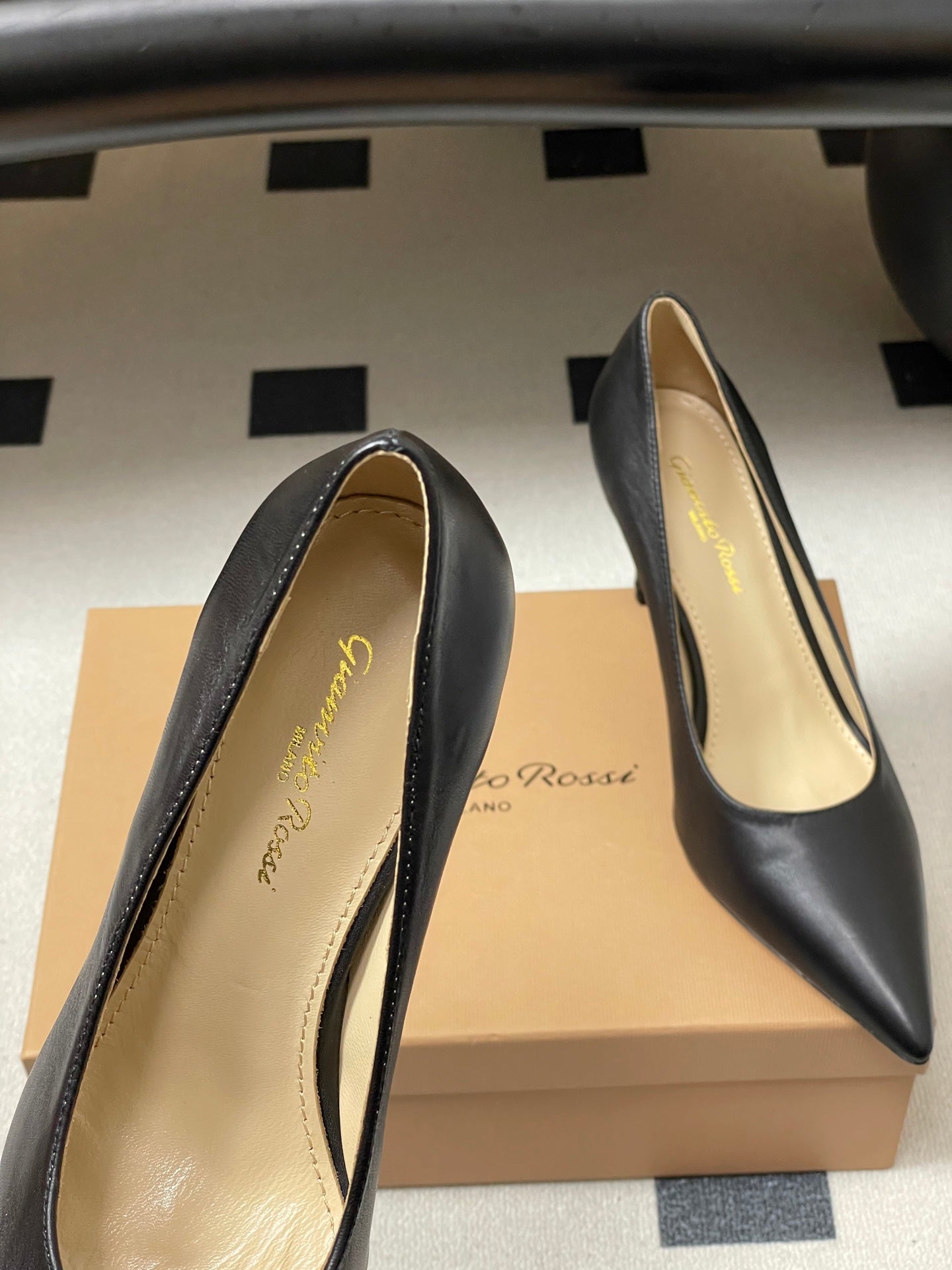 GIANVITO ROSSI 26S HIGH HEELS 85 MM IN BLACK CALFSKIN