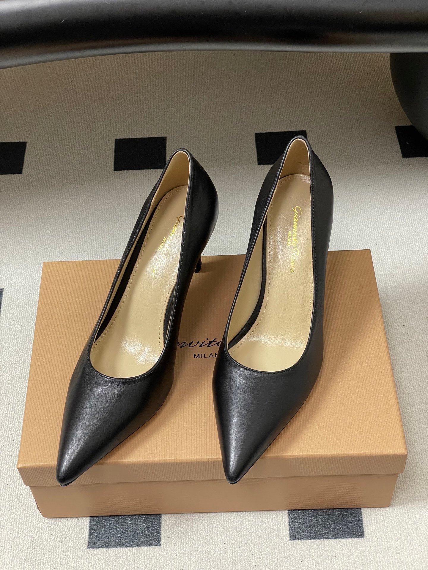 GIANVITO ROSSI 26S HIGH HEELS 85 MM IN BLACK CALFSKIN