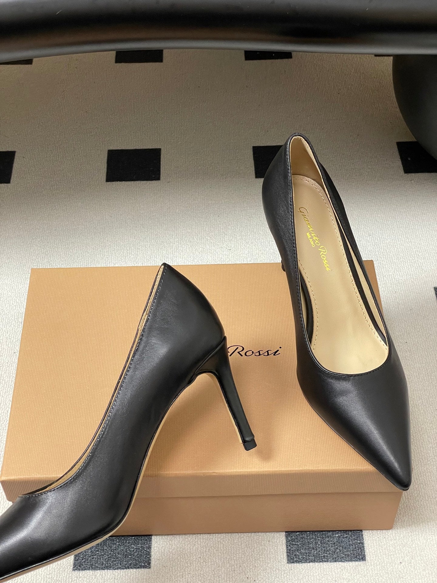 GIANVITO ROSSI 26S HIGH HEELS 85 MM IN BLACK CALFSKIN