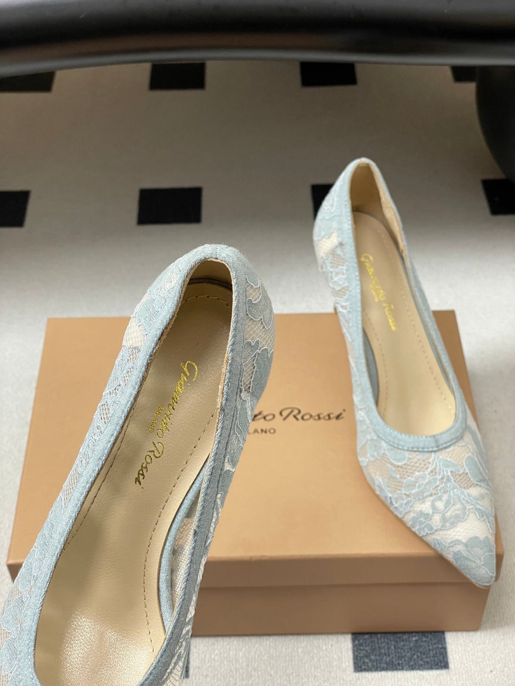 GIANVITO ROSSI 26S HIGH HEELS 85 MM IN LIGHT BLUE LACE